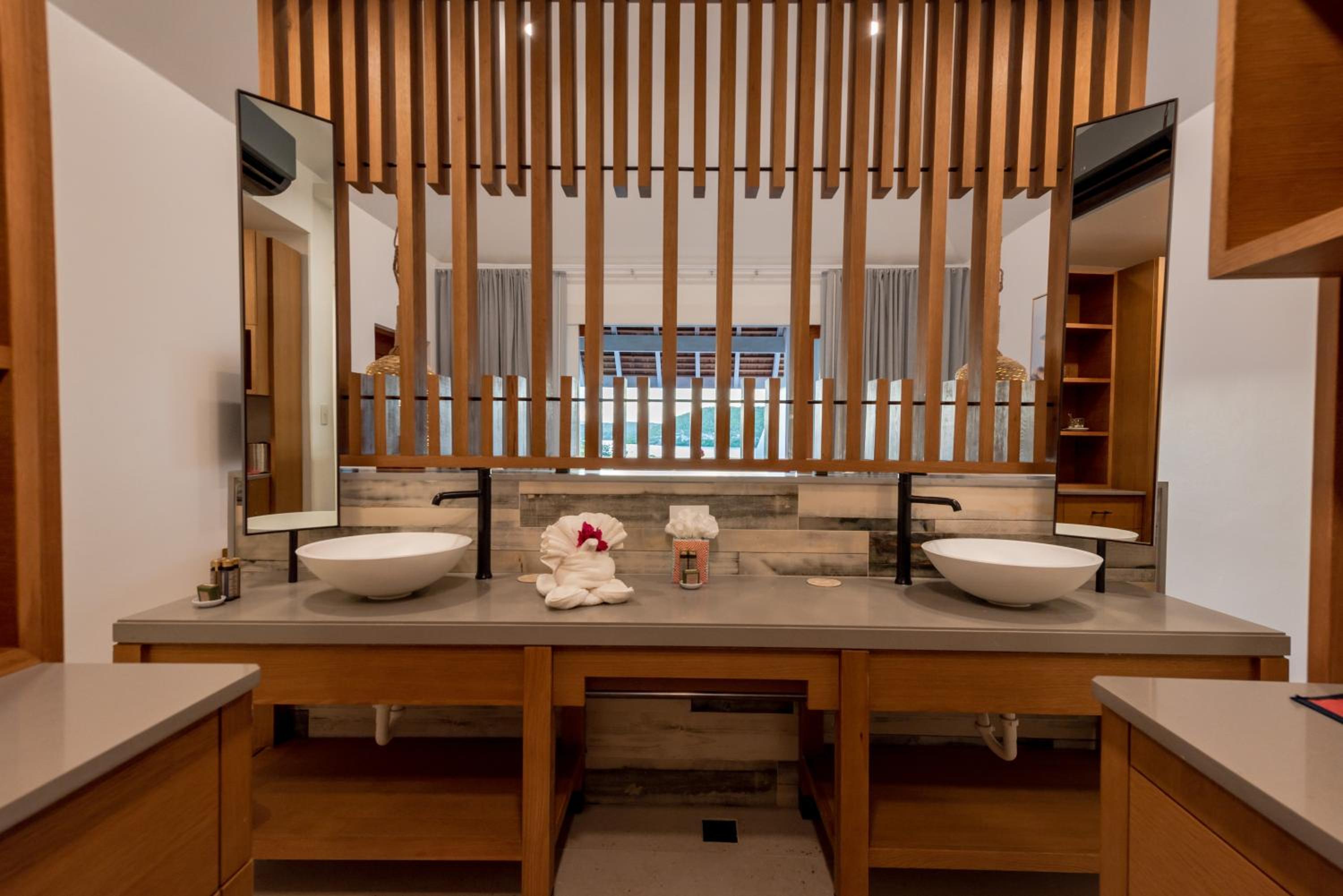 Garden View Pool Suite photo 3