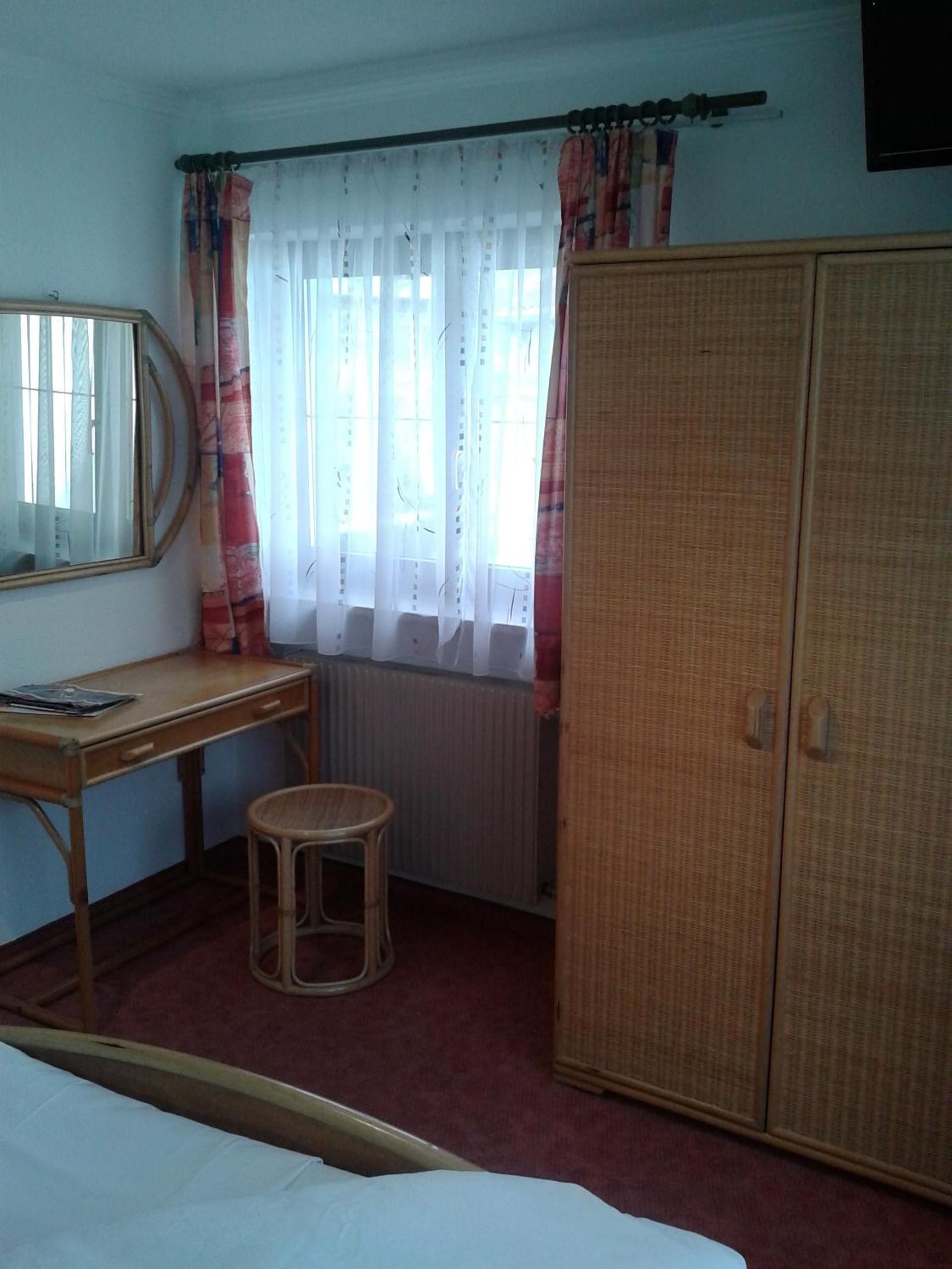 Double Room with Balcony - Photo 5