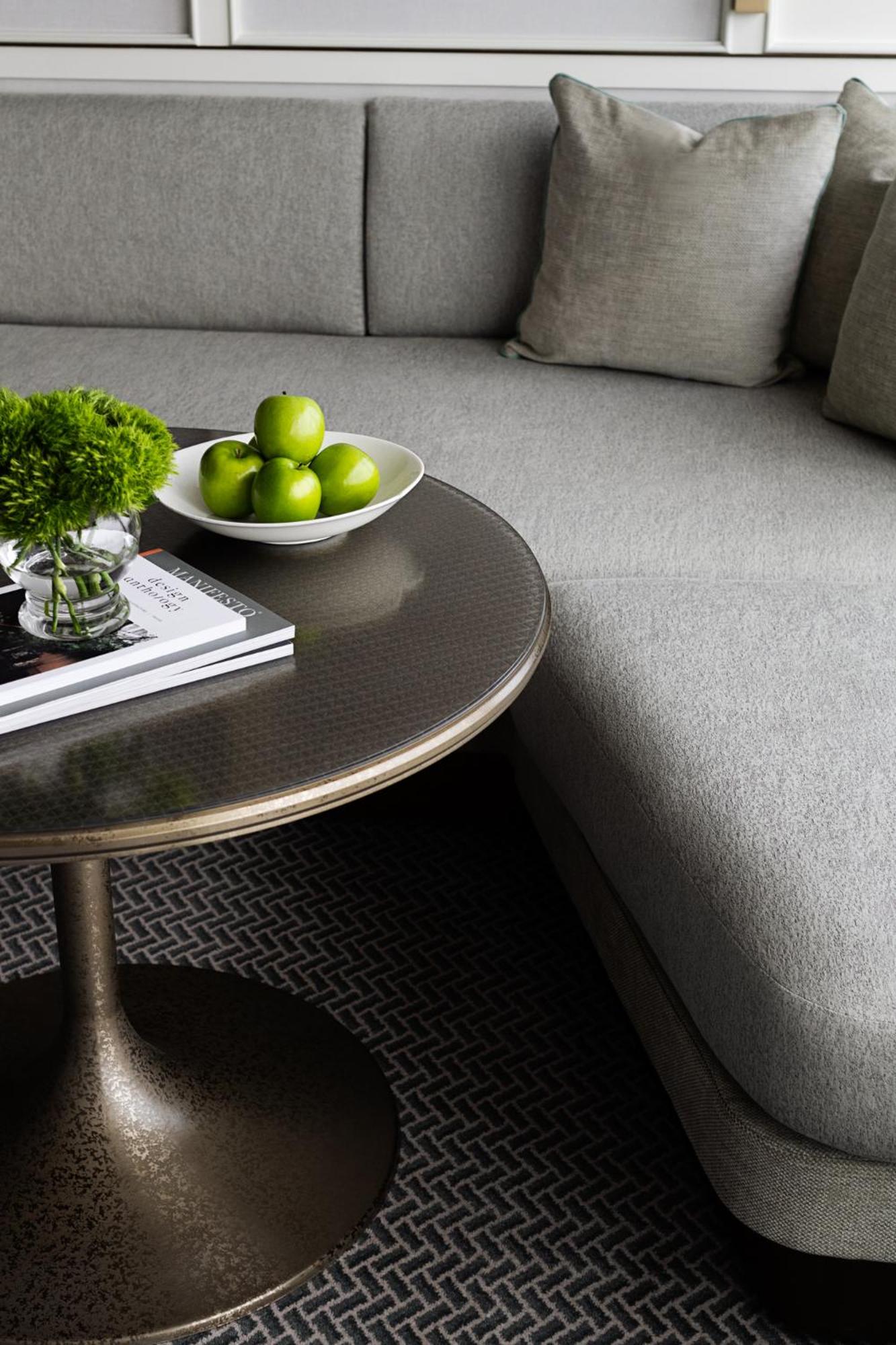 Island Shangri-La Horizon Harbor View Twin Room