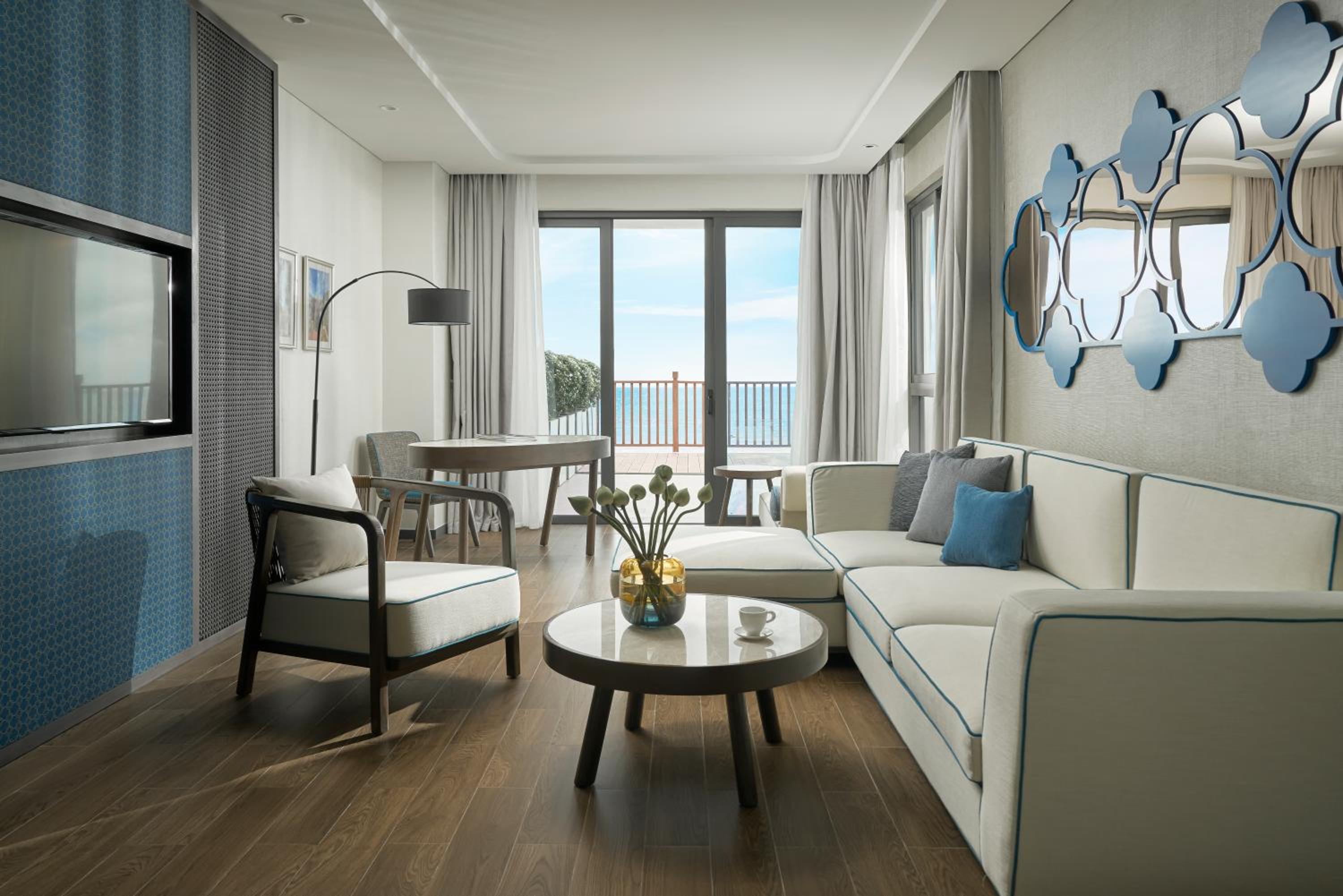 The Secret Suite with Ocean View (Include Welcome drink & Airport shuttle bus)