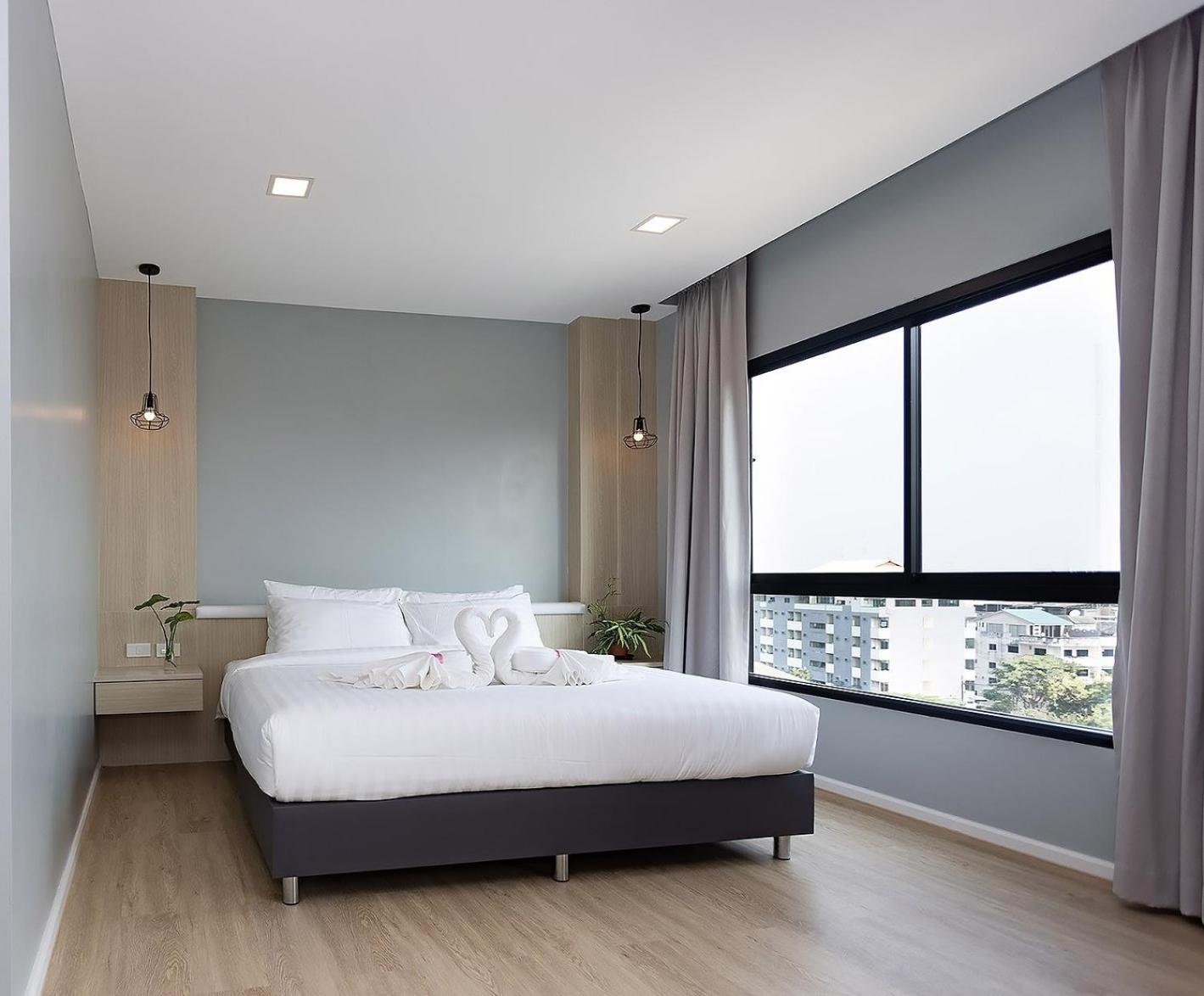 Superior King Room - Photo 5