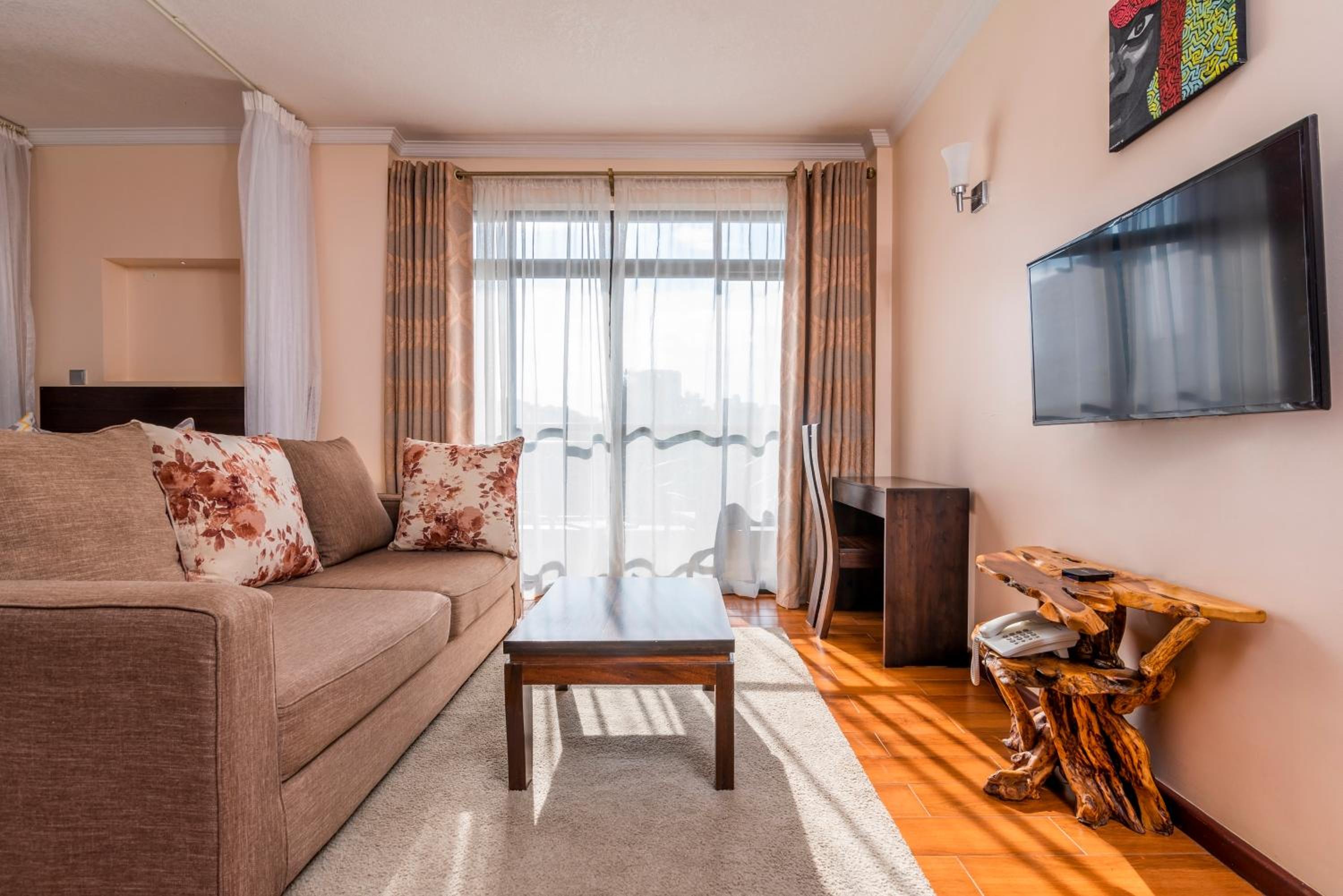 Studio Apartment photo 1