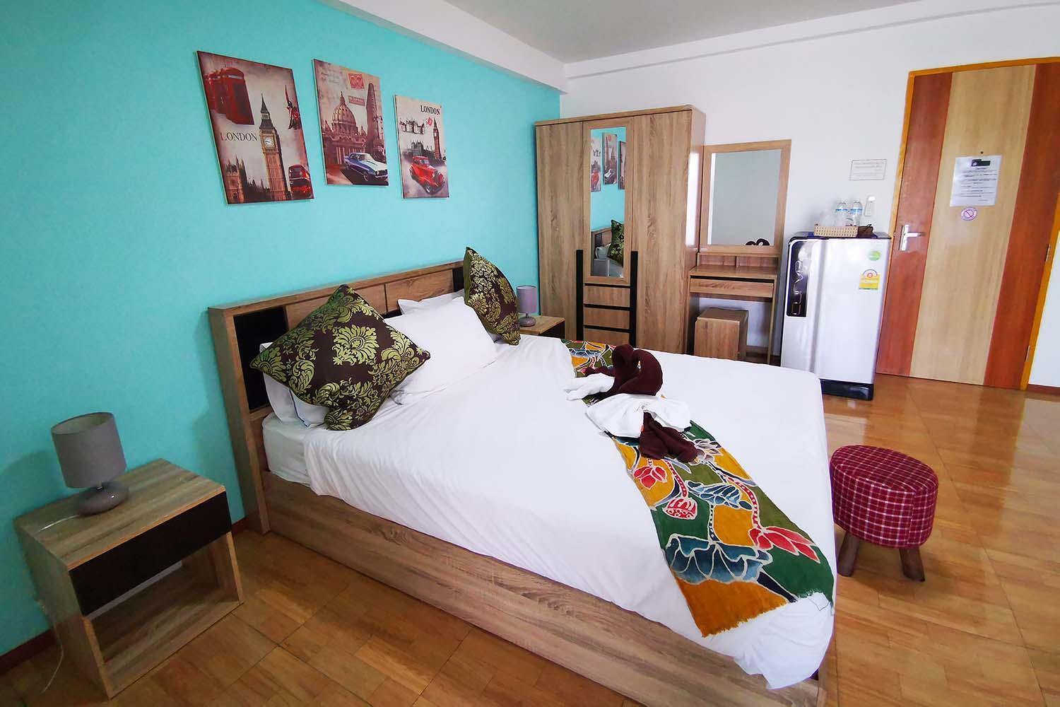 Deluxe King Room