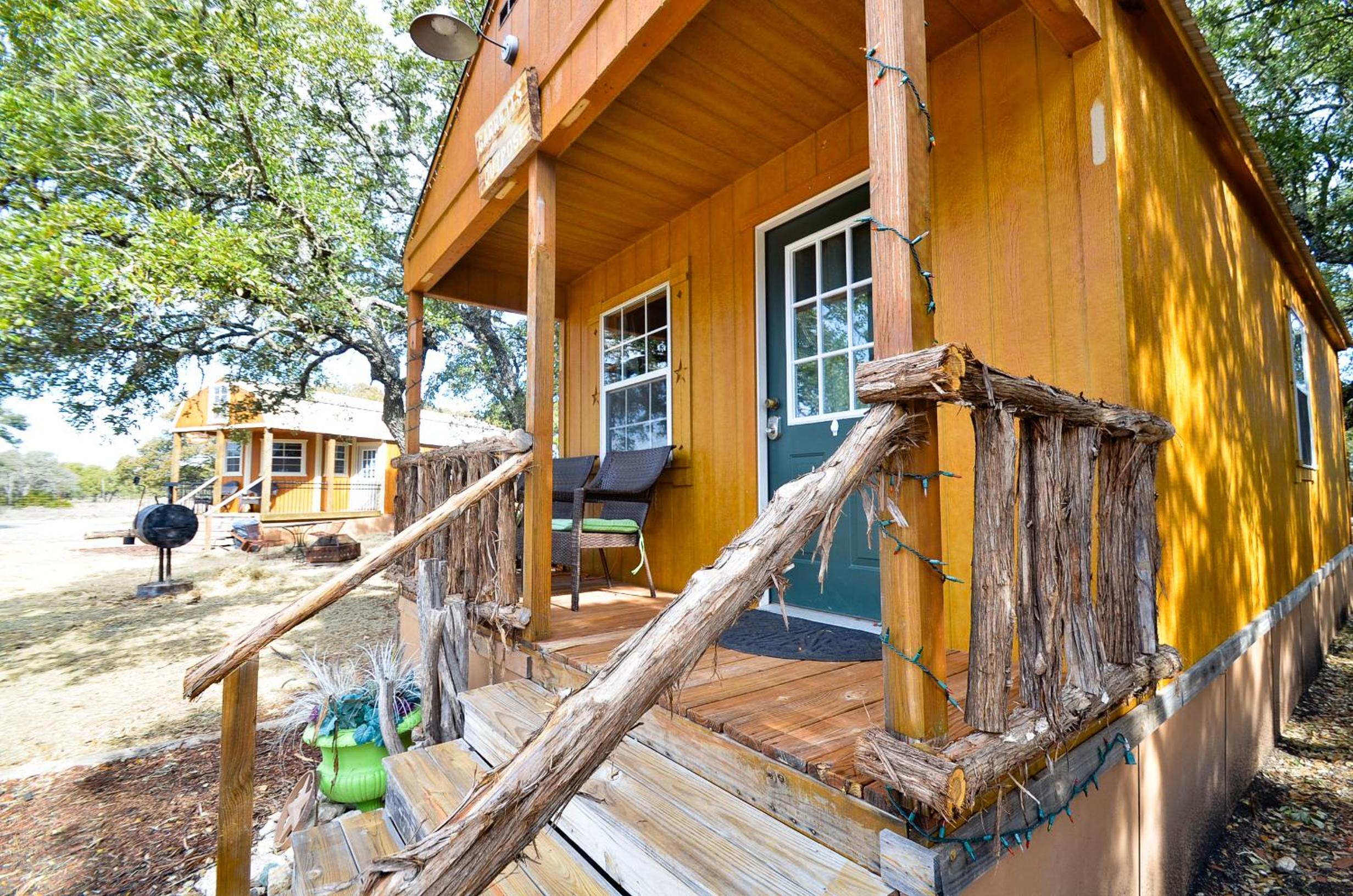 Superior Bungalow photo 2