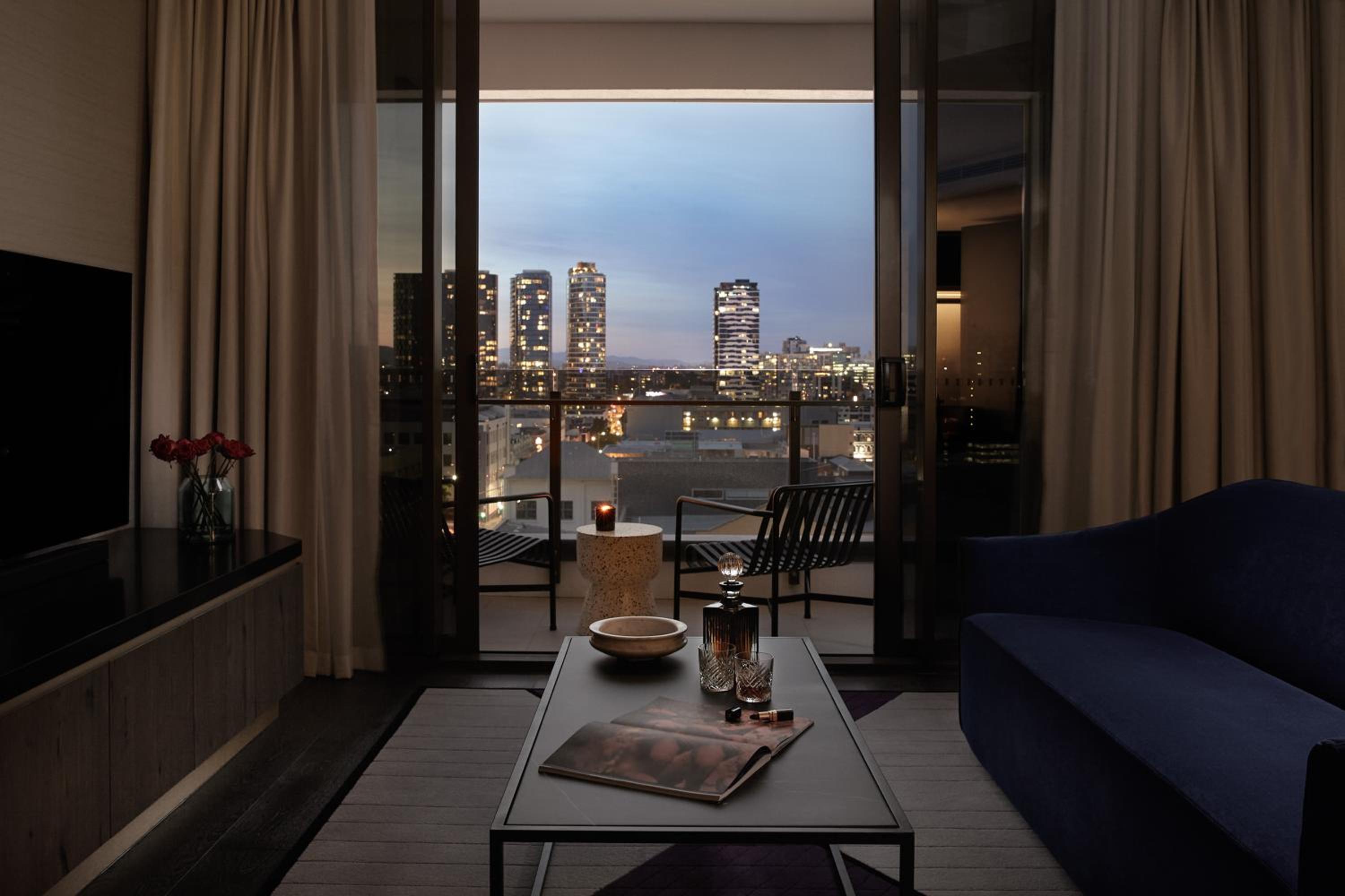 One-Bedroom Suite - Photo 11