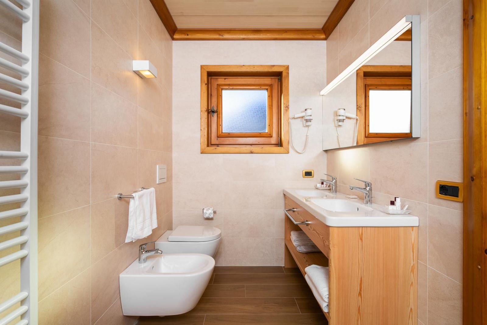 Suite - Photo 4