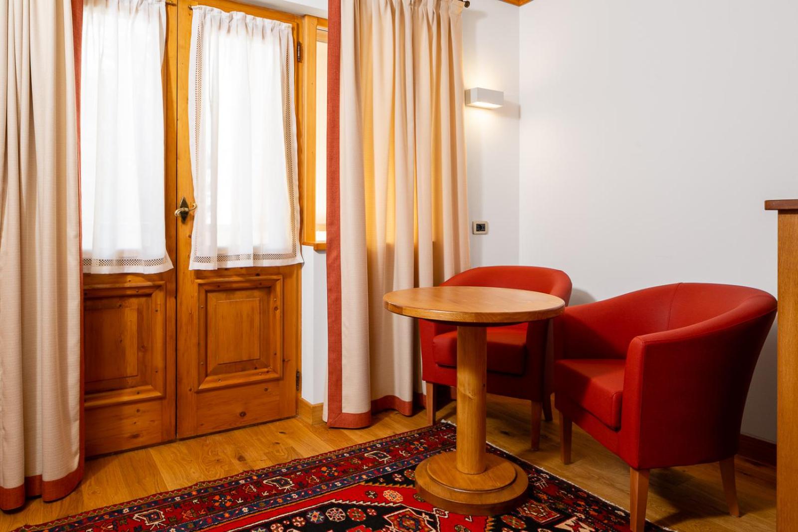 Suite - Photo 2