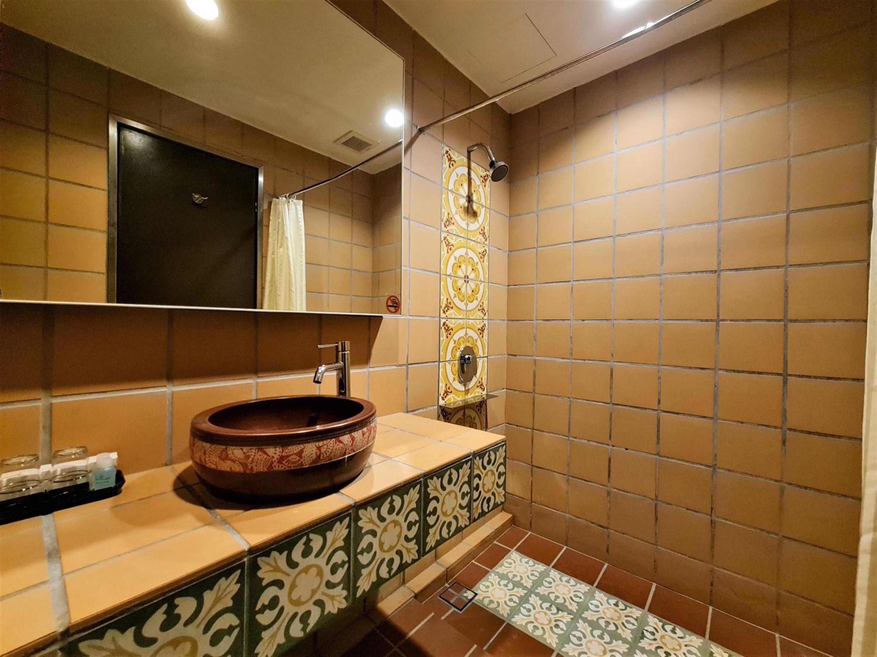 Deluxe King Room photo 1