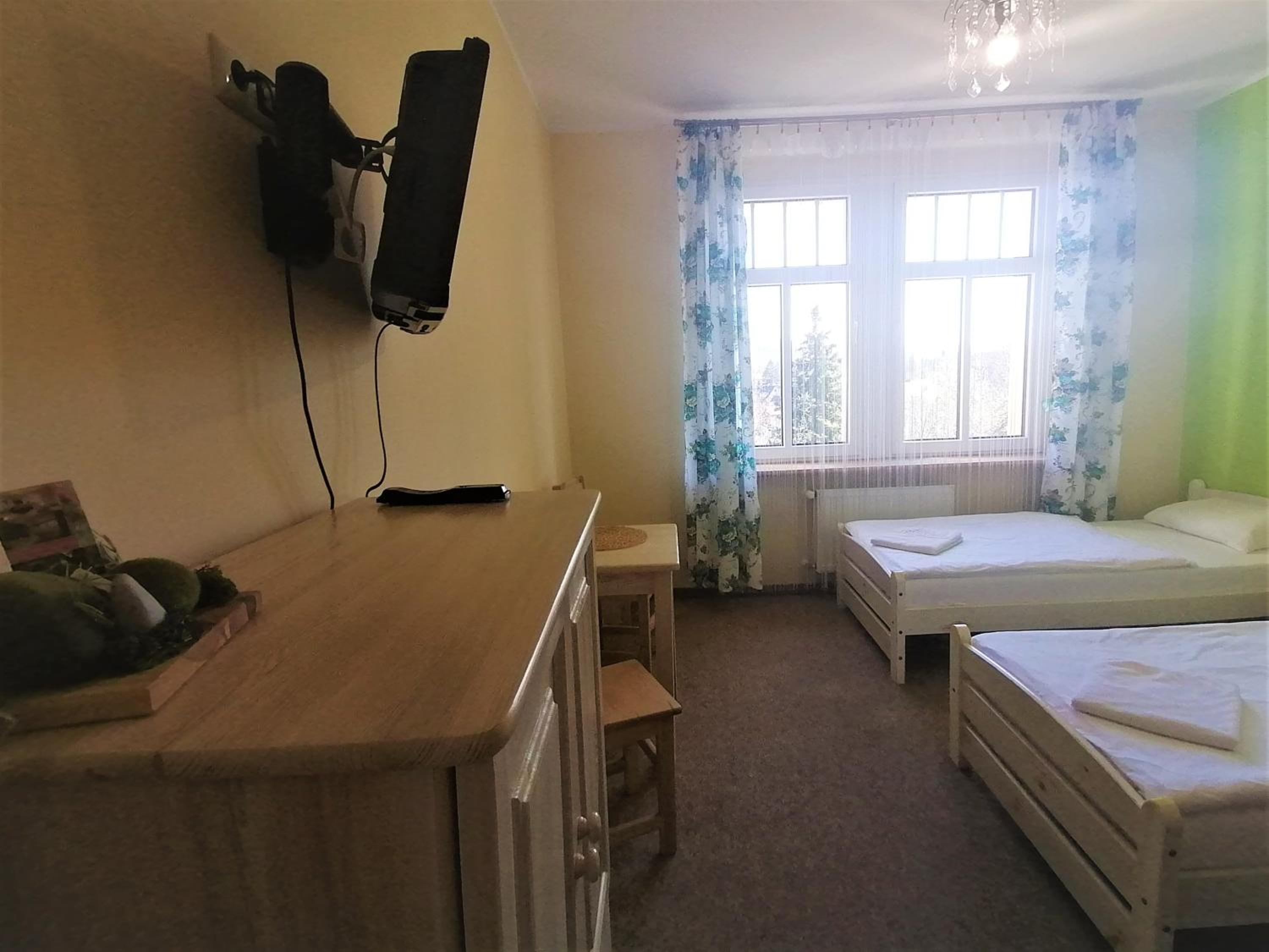 Standard Twin Room with Garden View photo 3