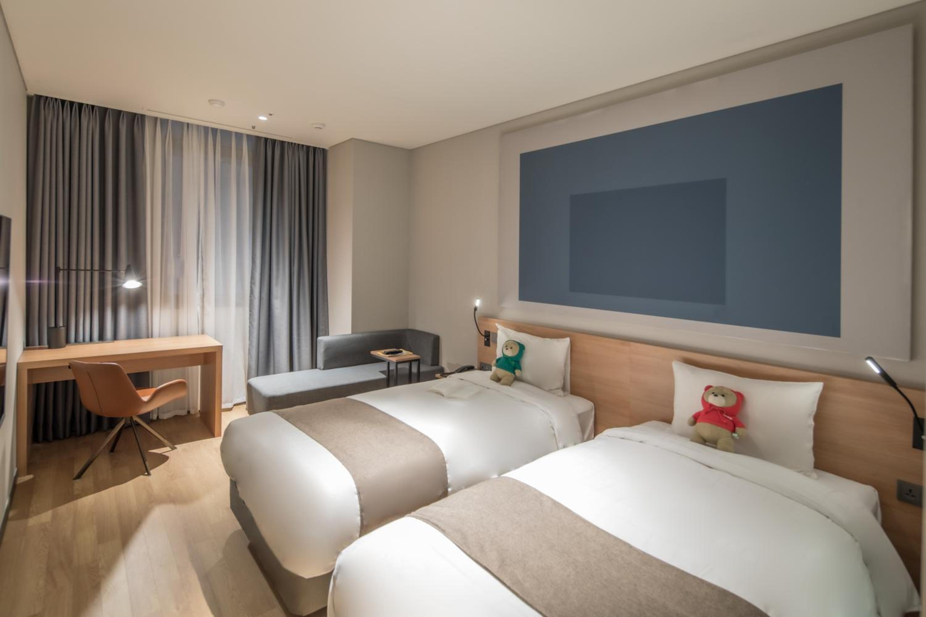 Superior Twin Room - Photo 4