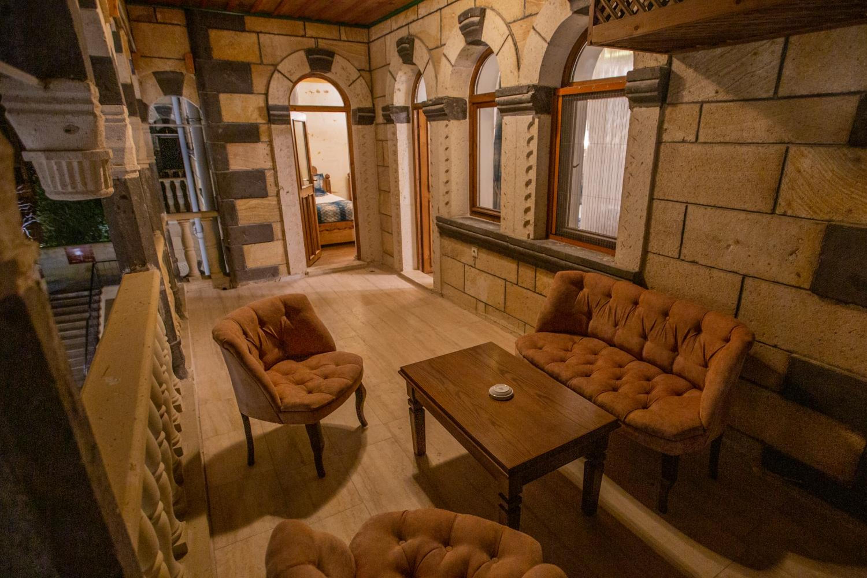 Quadruple Room with Balcony - Photo 2