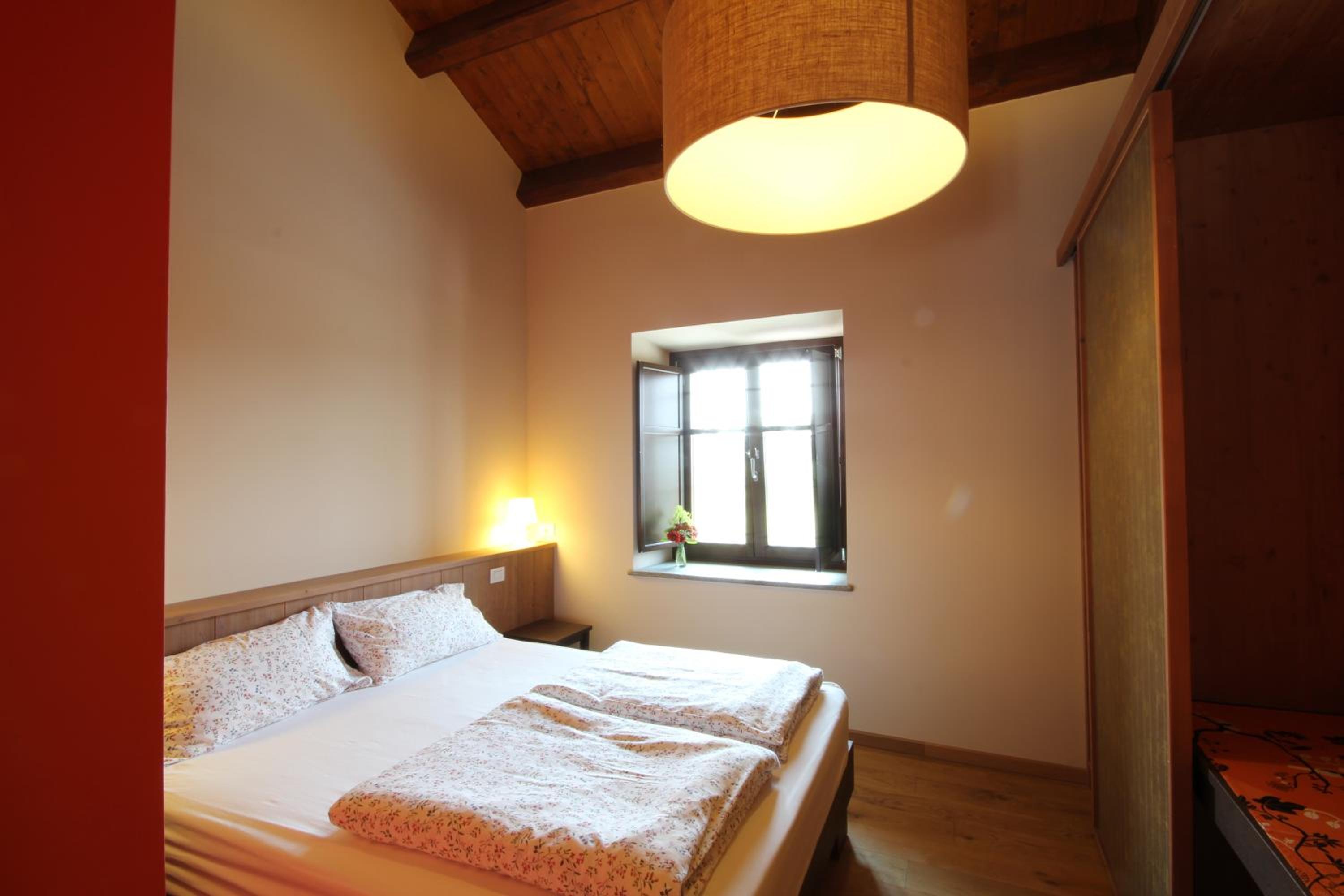 Double or Twin Room with Mountain View photo 3