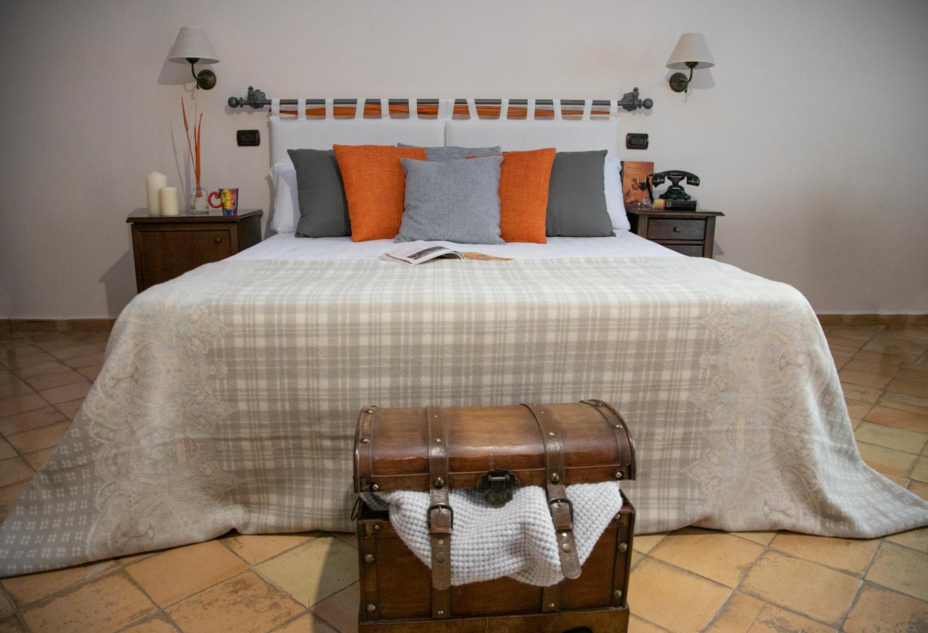 Double or Twin Room with Swimming Pool Access photo 2