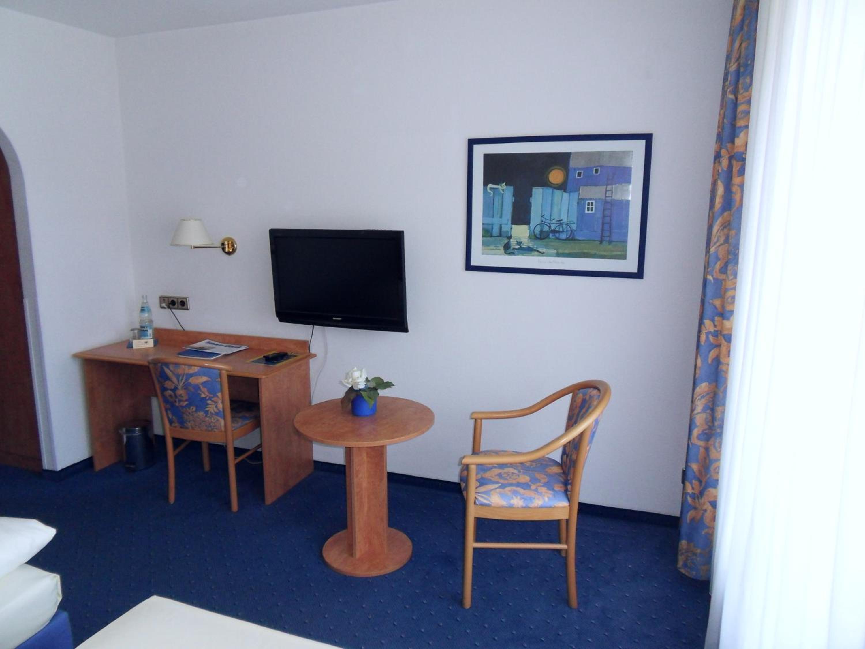 Triple Room with Balcony - Photo 5