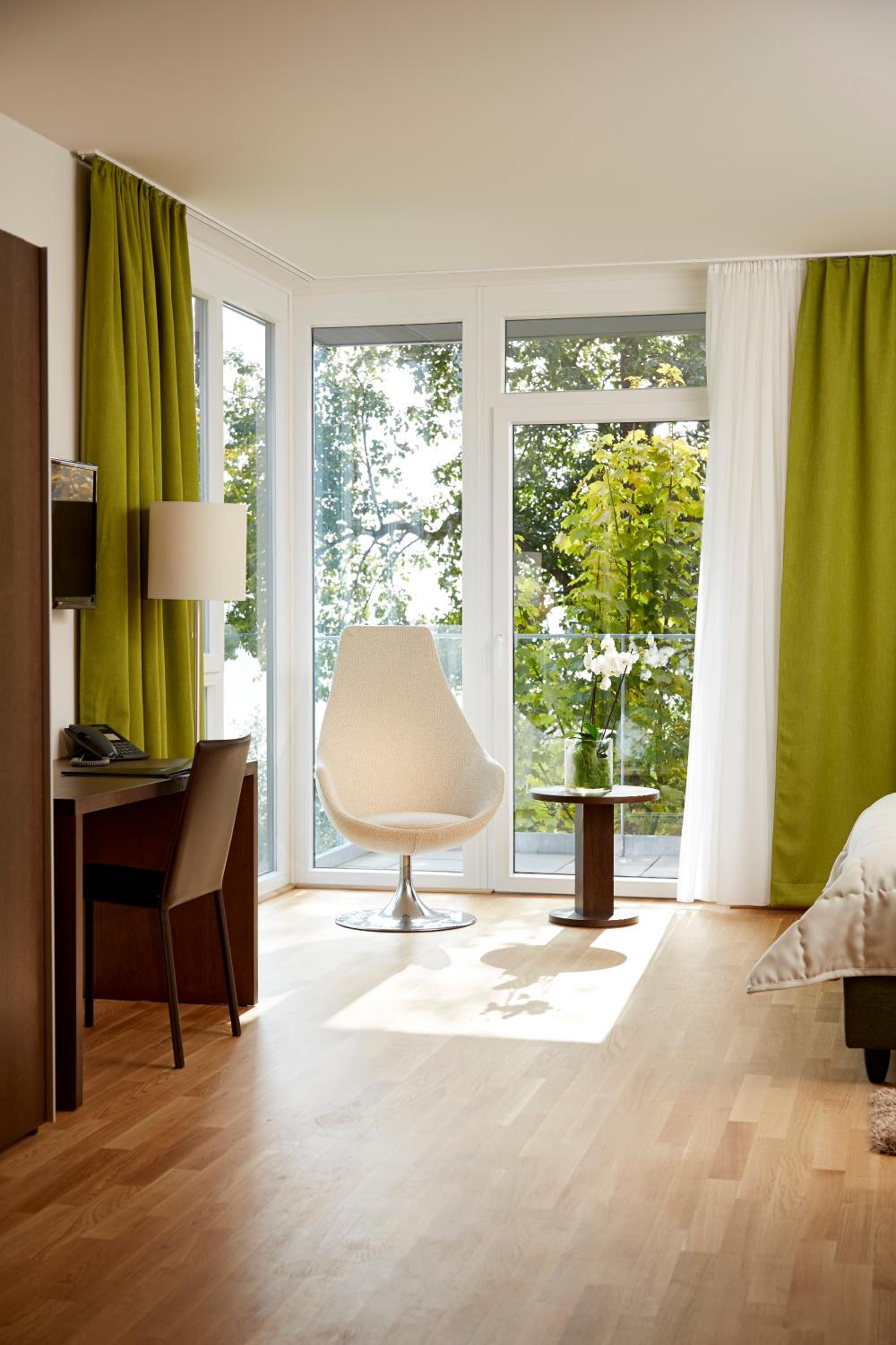 Premium Double or Twin Room with Balcony or Terrace photo 3