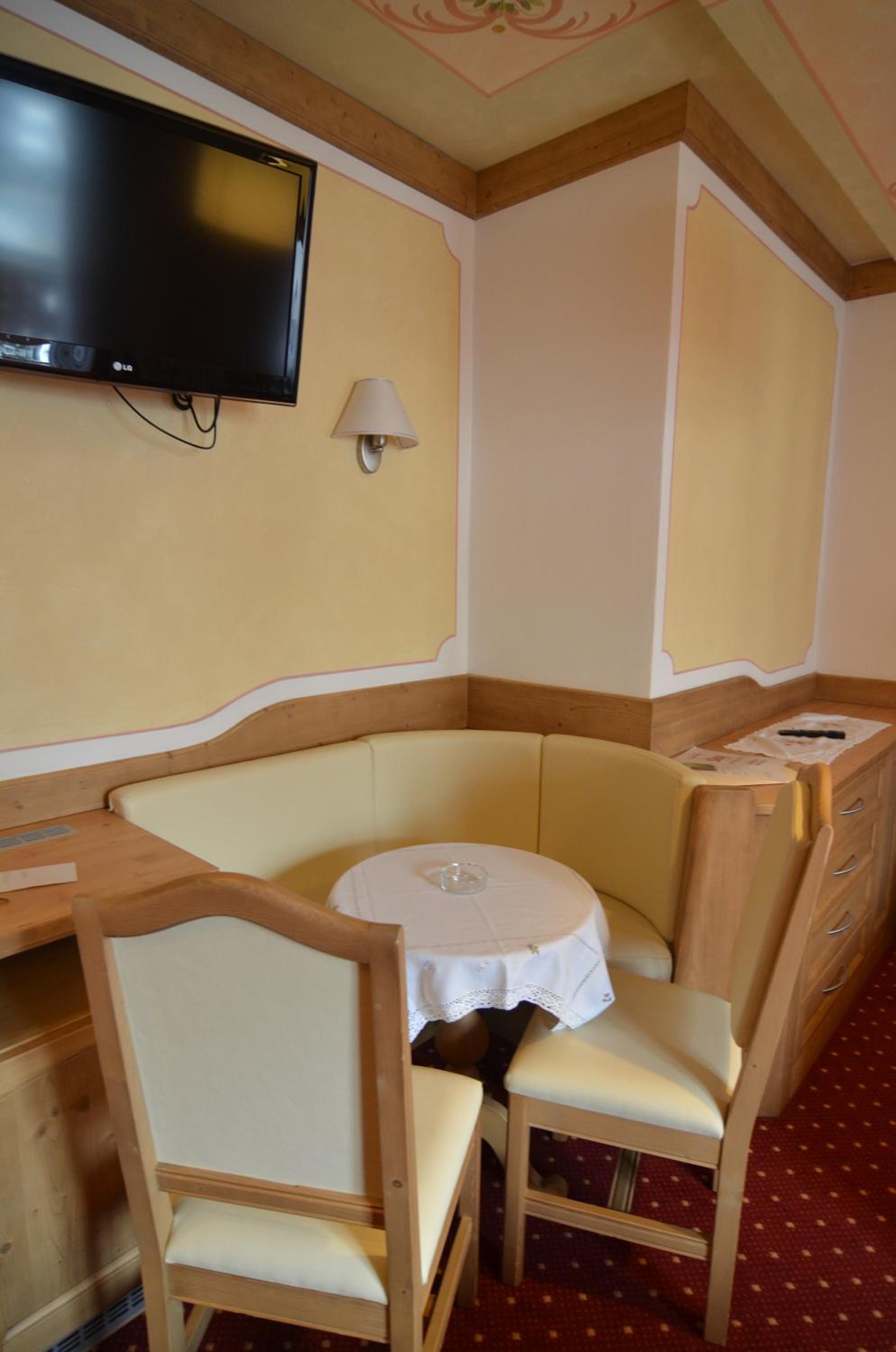 Double Room - Photo 12