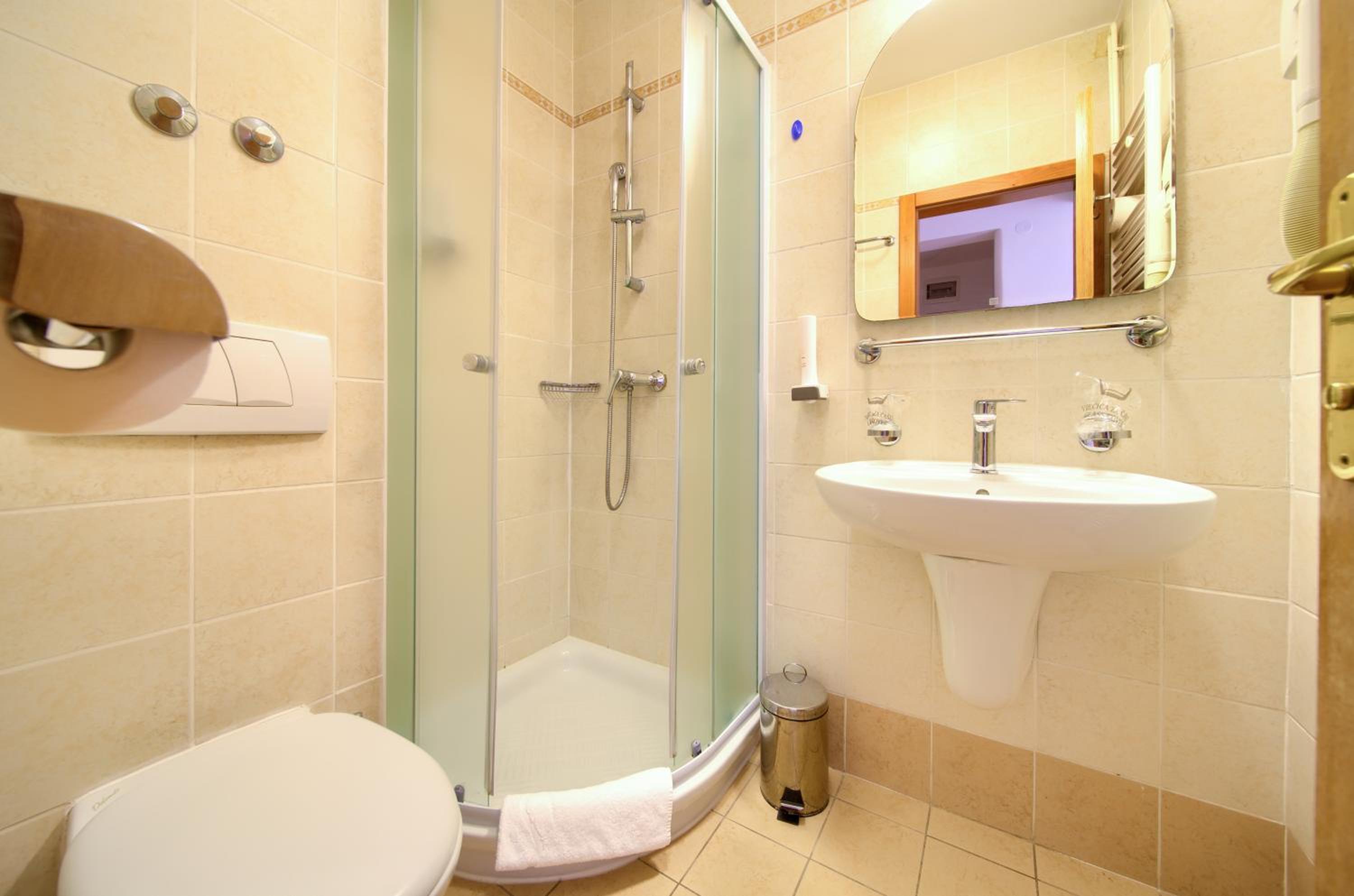 Standard Double Room photo 2