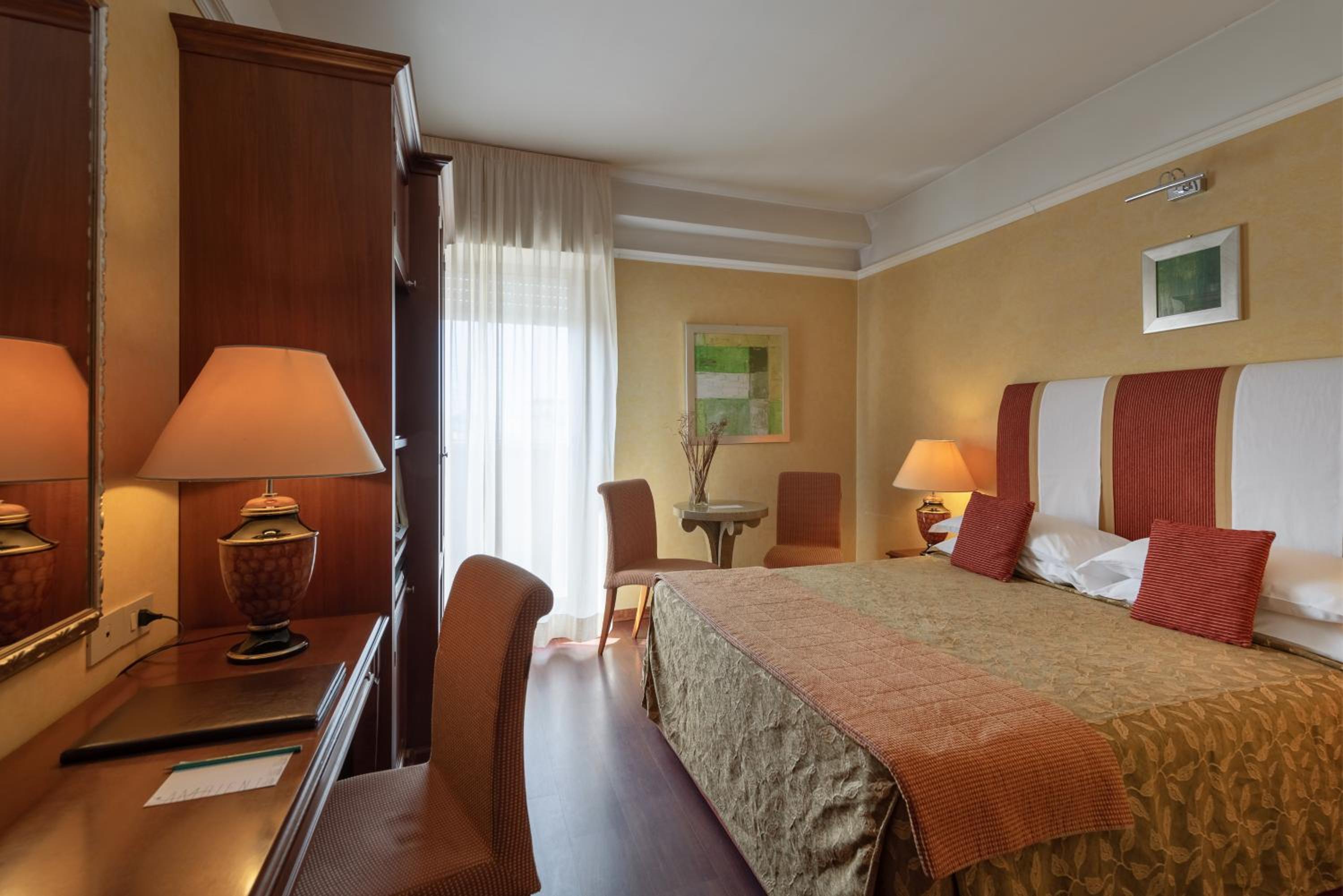 Classic Triple Room - Photo 1