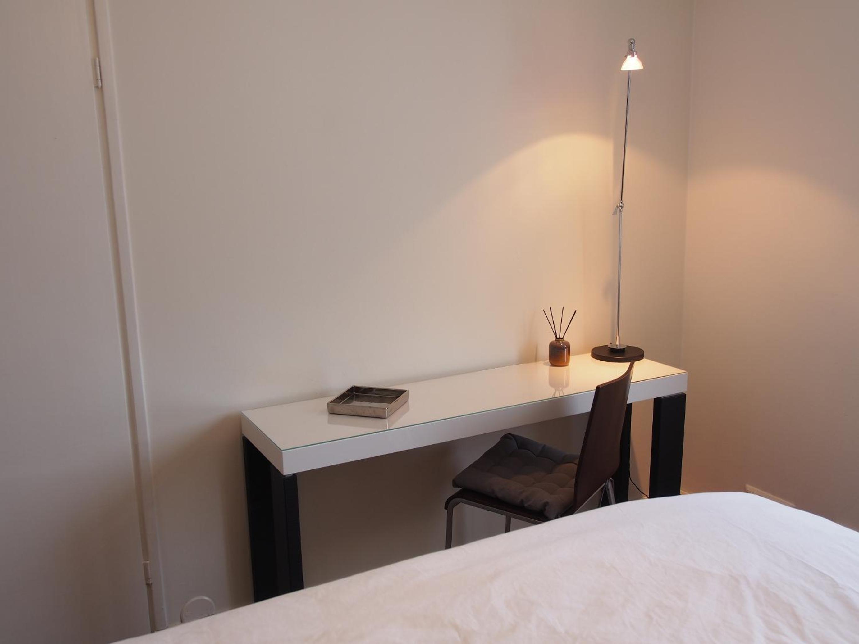 One-Bedroom Apartment photo 3