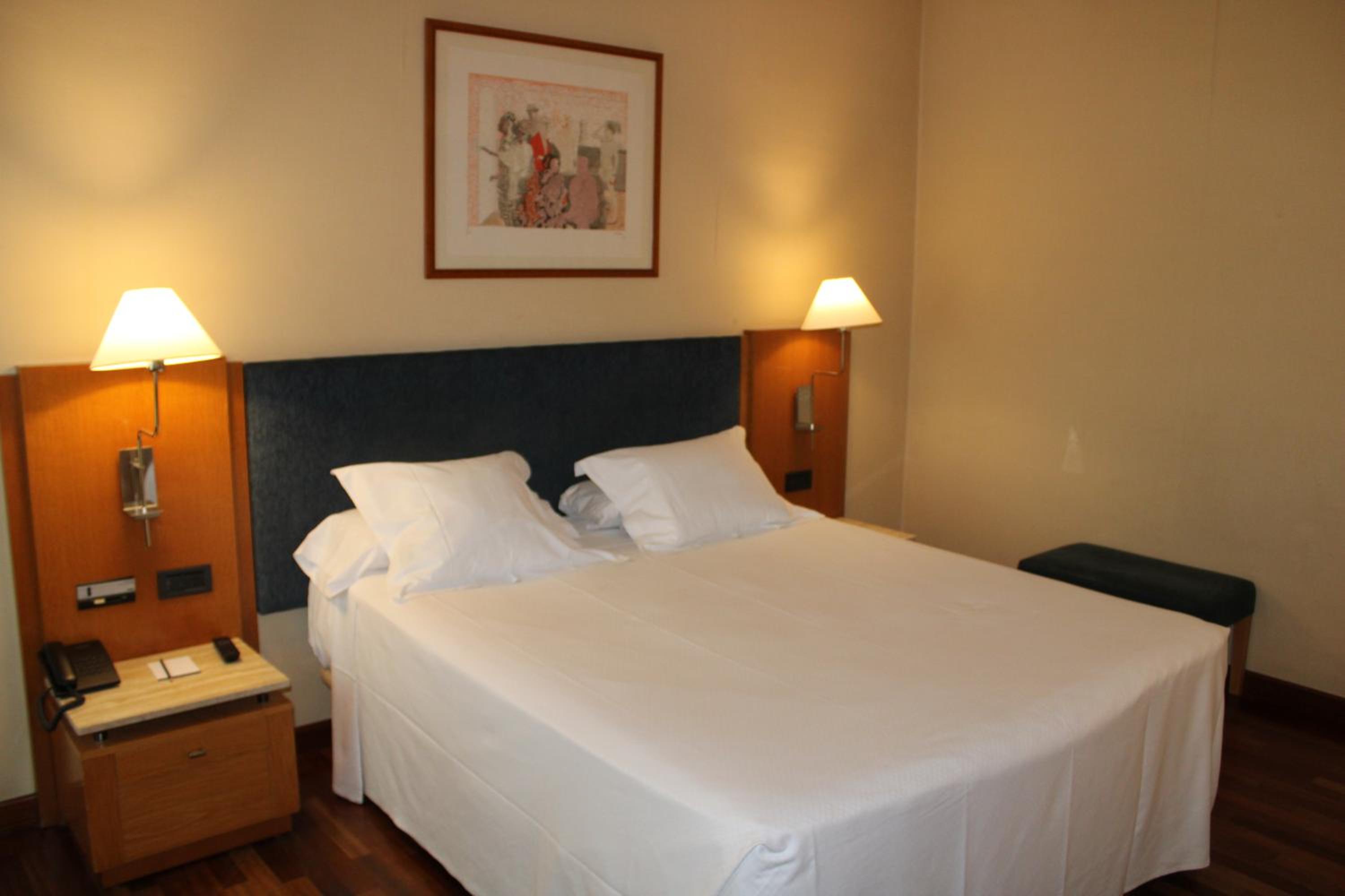 Economy Double Room photo 2