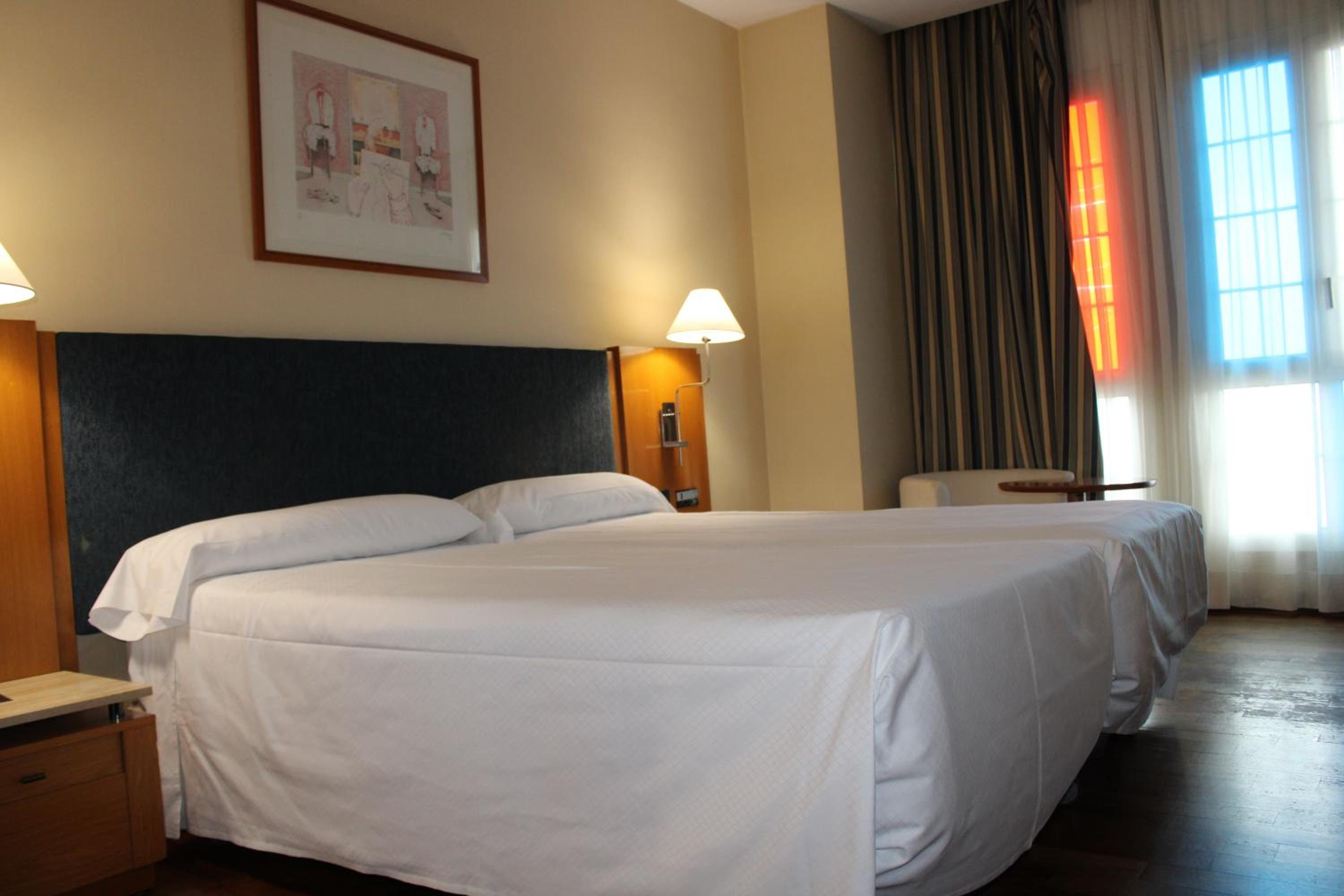 Economy Double Room photo 3