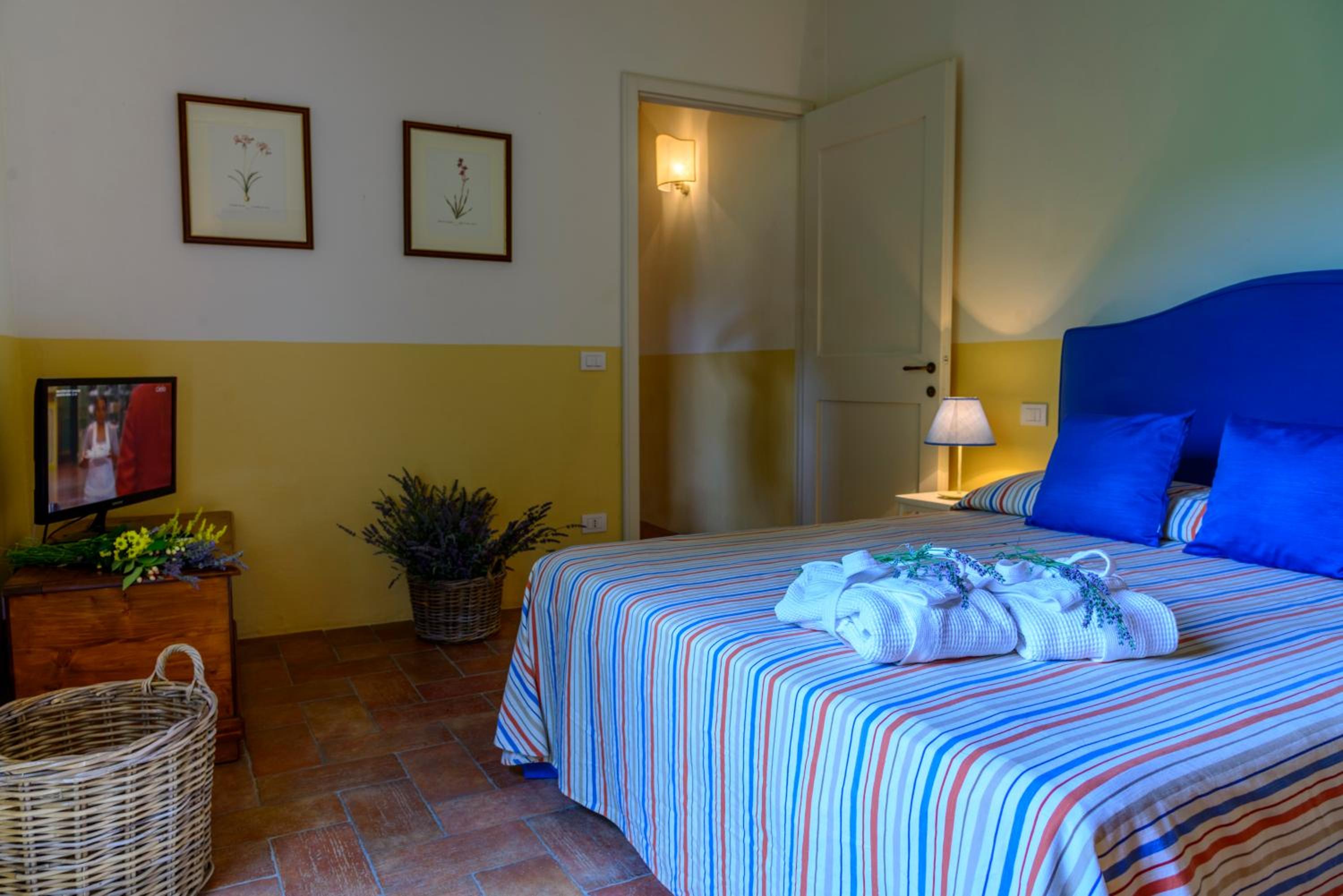 Apartment - Ground Floor with Garden, photo 7