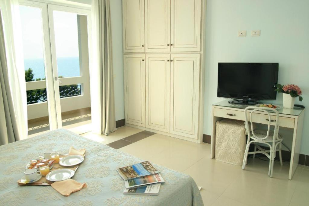Superior Double or Twin Room with Sea View