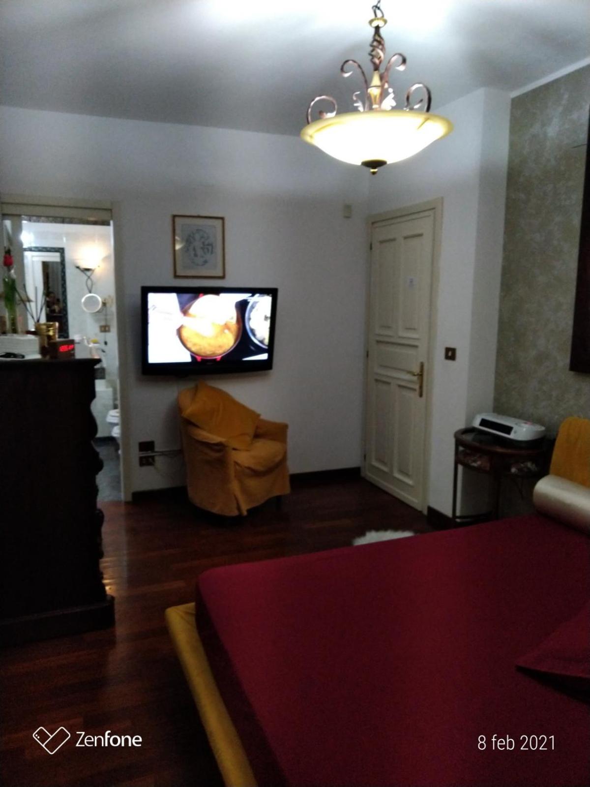 Deluxe Room (2 Adults + 1 Child) photo 2