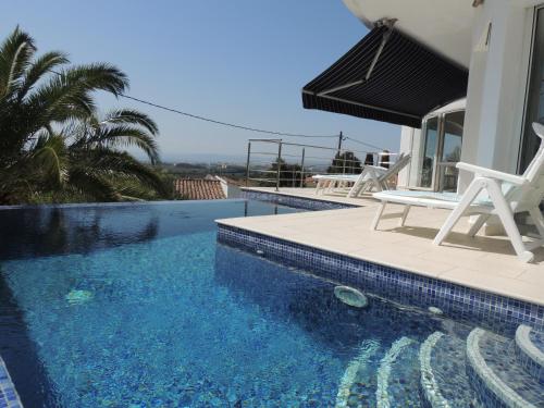 Villa photo 1