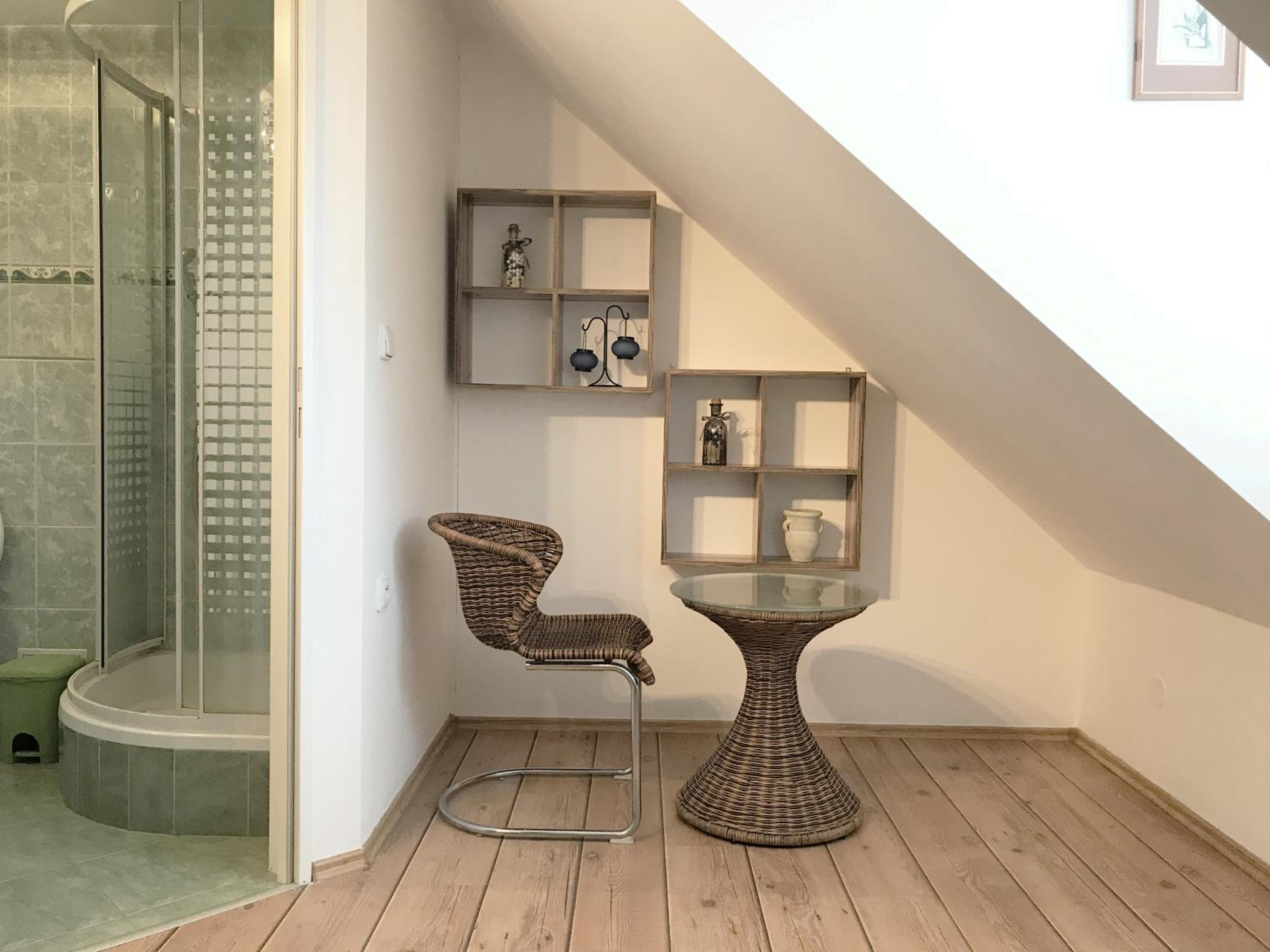 Single Room with Private Bathroom photo 2