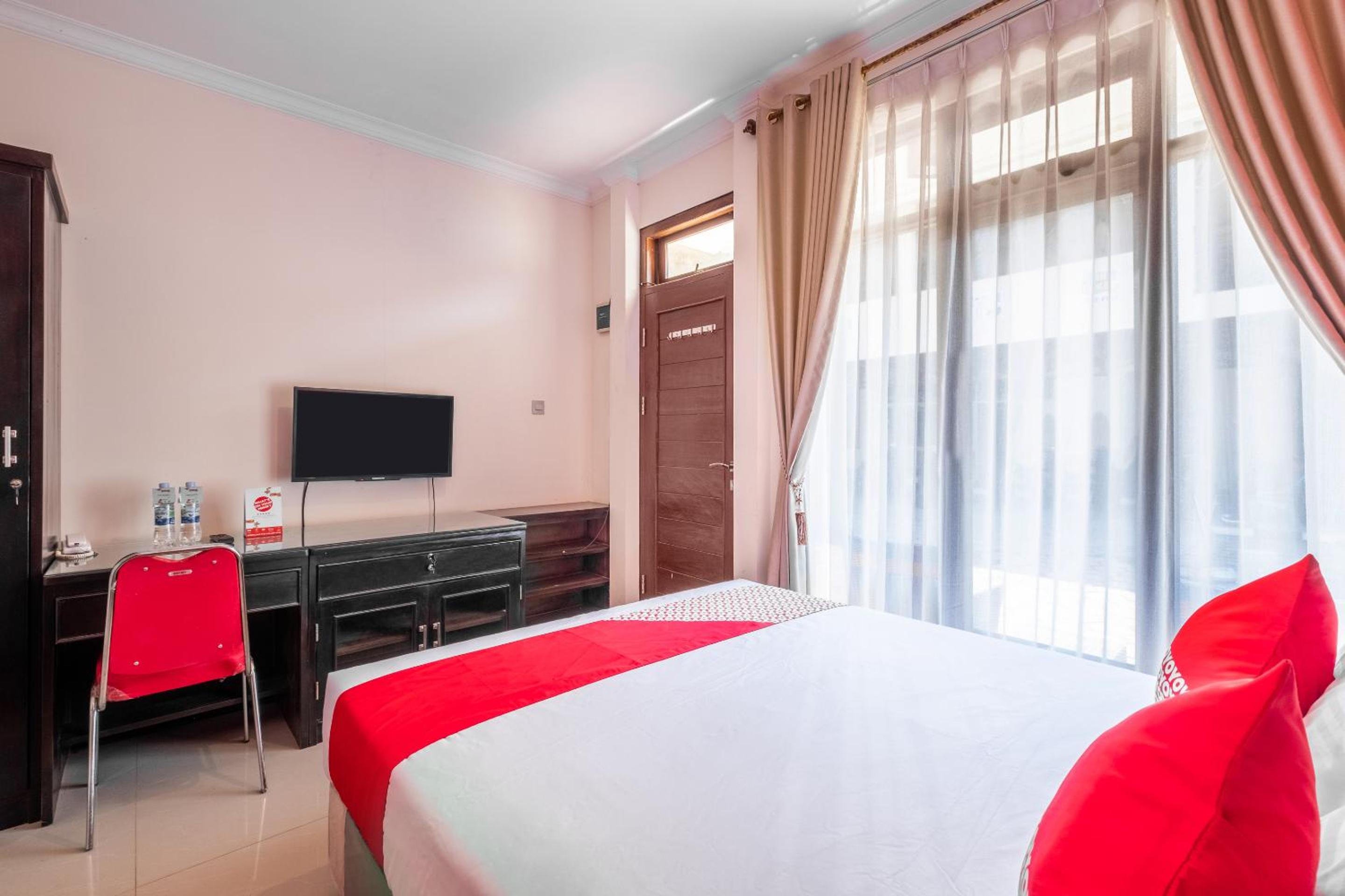 Deluxe Double Room - Photo 7