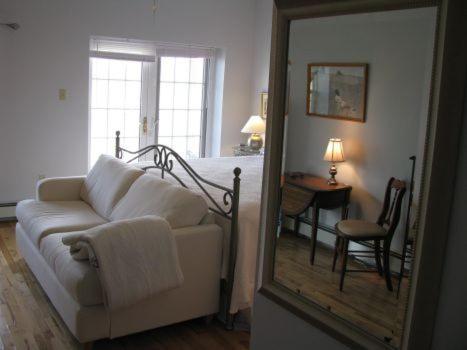 King Room with Balcony photo 1