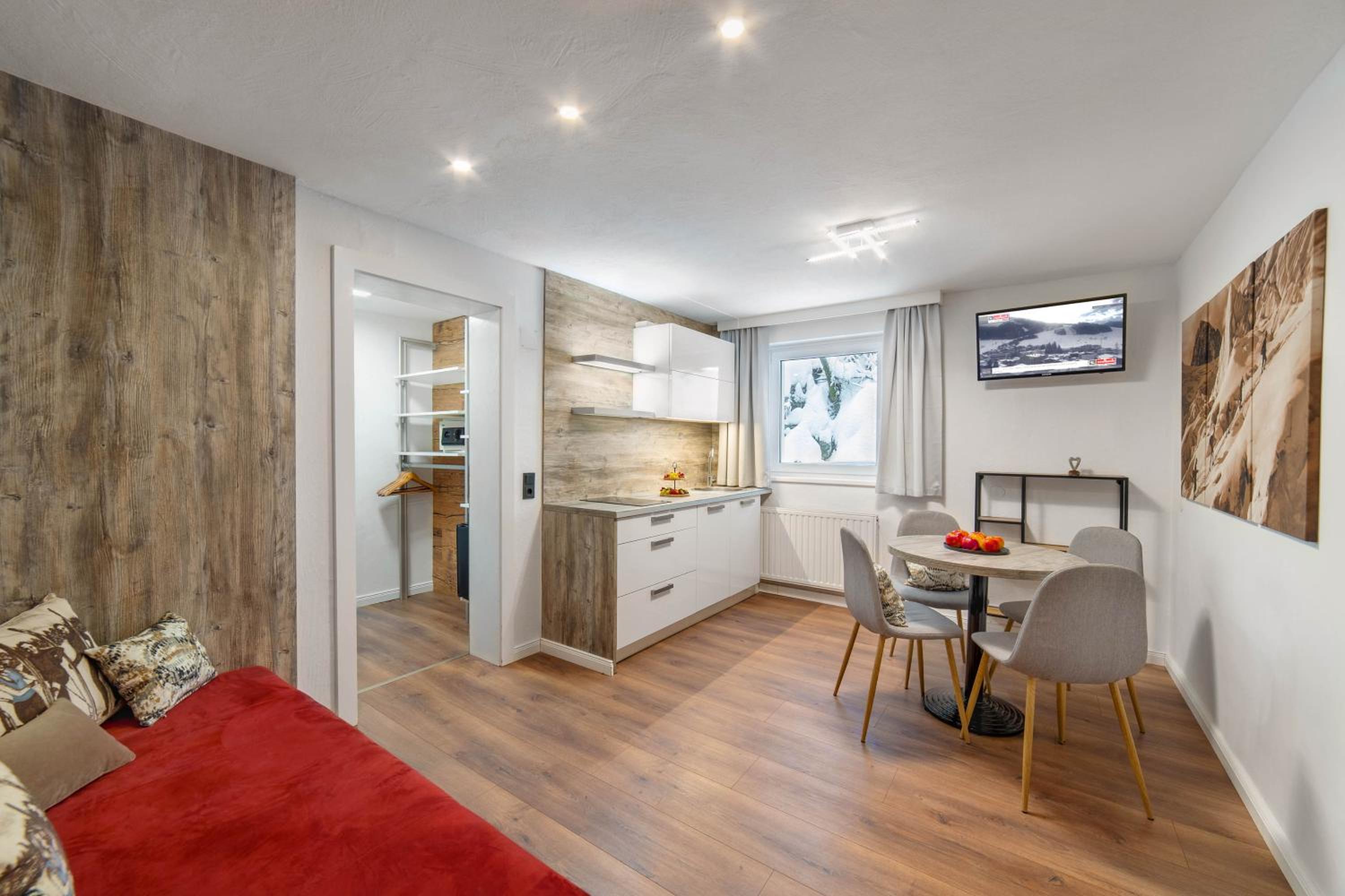 Two-Bedroom Suite - Photo 1