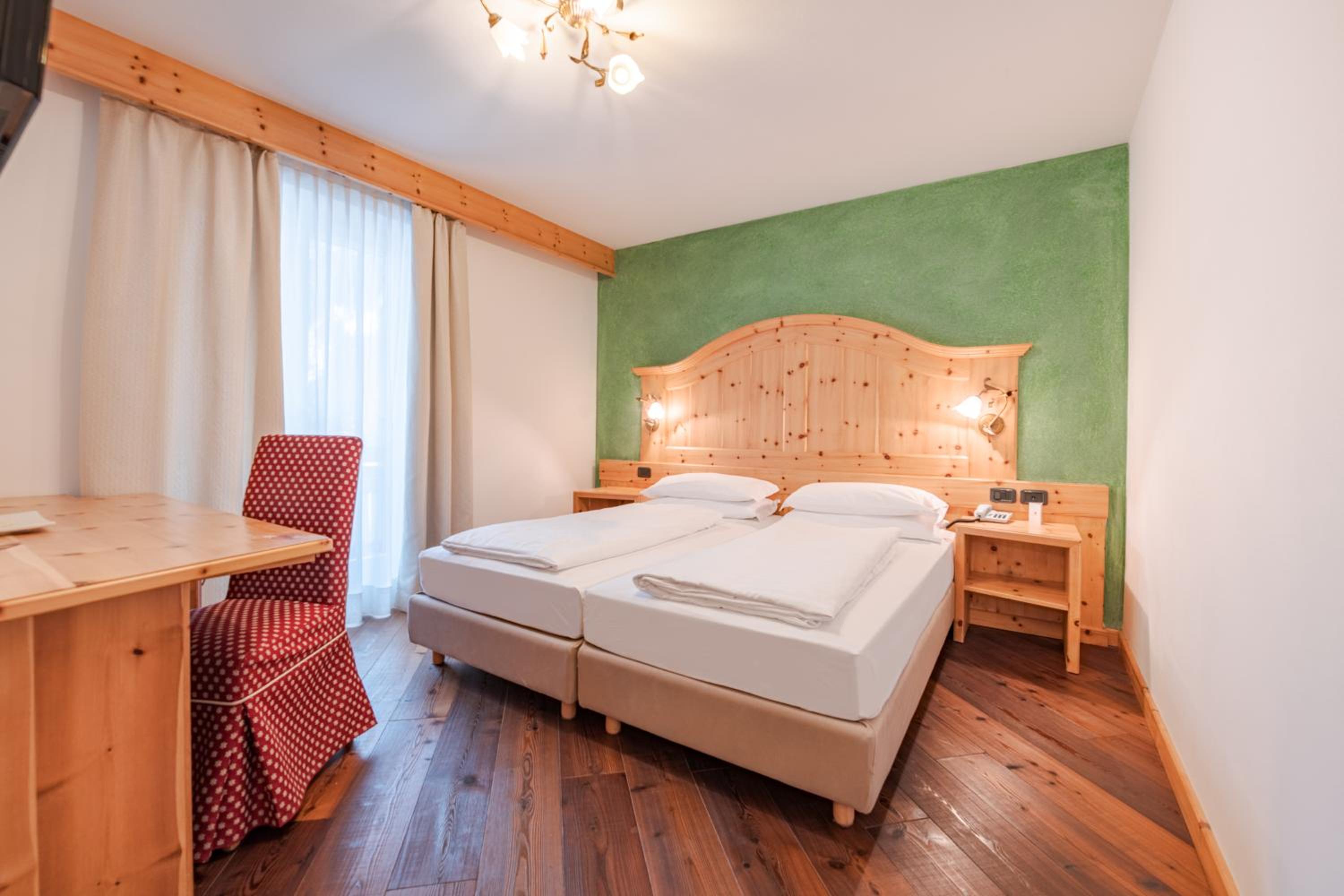 Junior Suite (2 Adults) photo 1