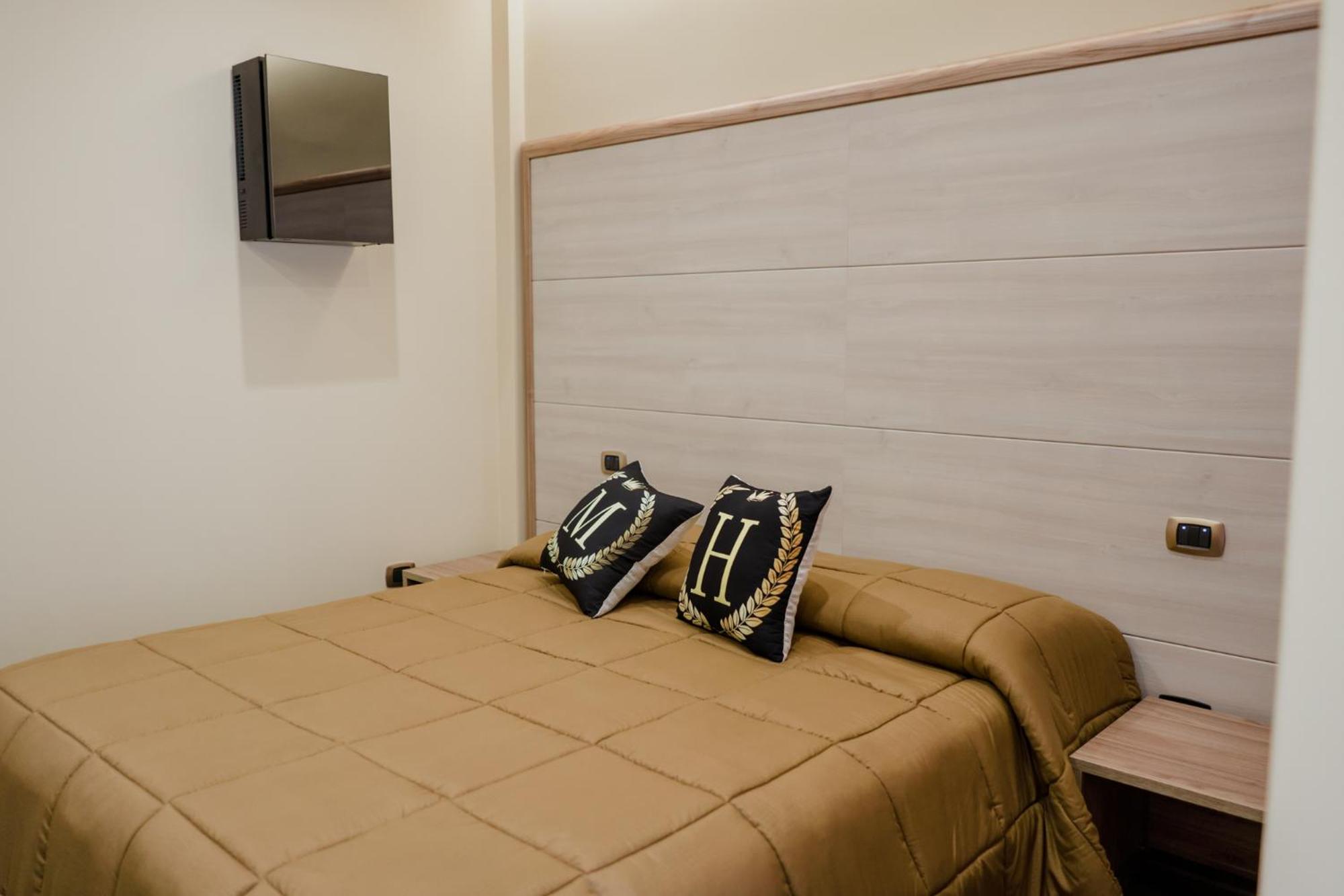 Double Room - Photo 2