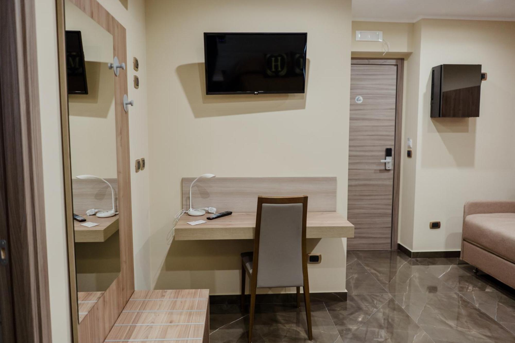 Comfort Triple Room - Photo 12