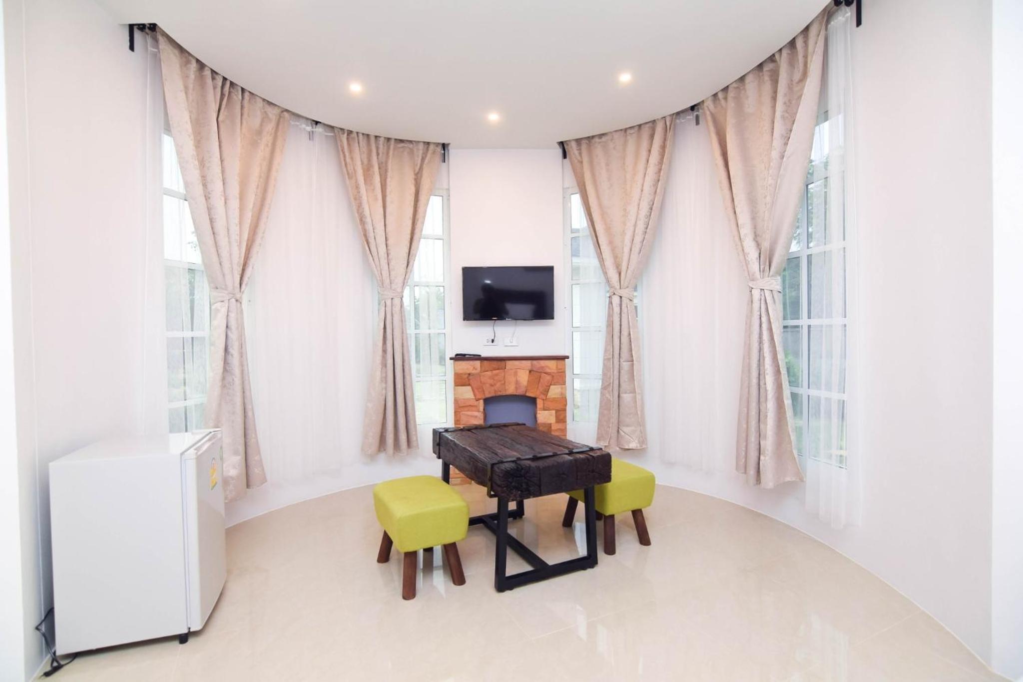 Superior Twin Room with Garden View - Photo 7