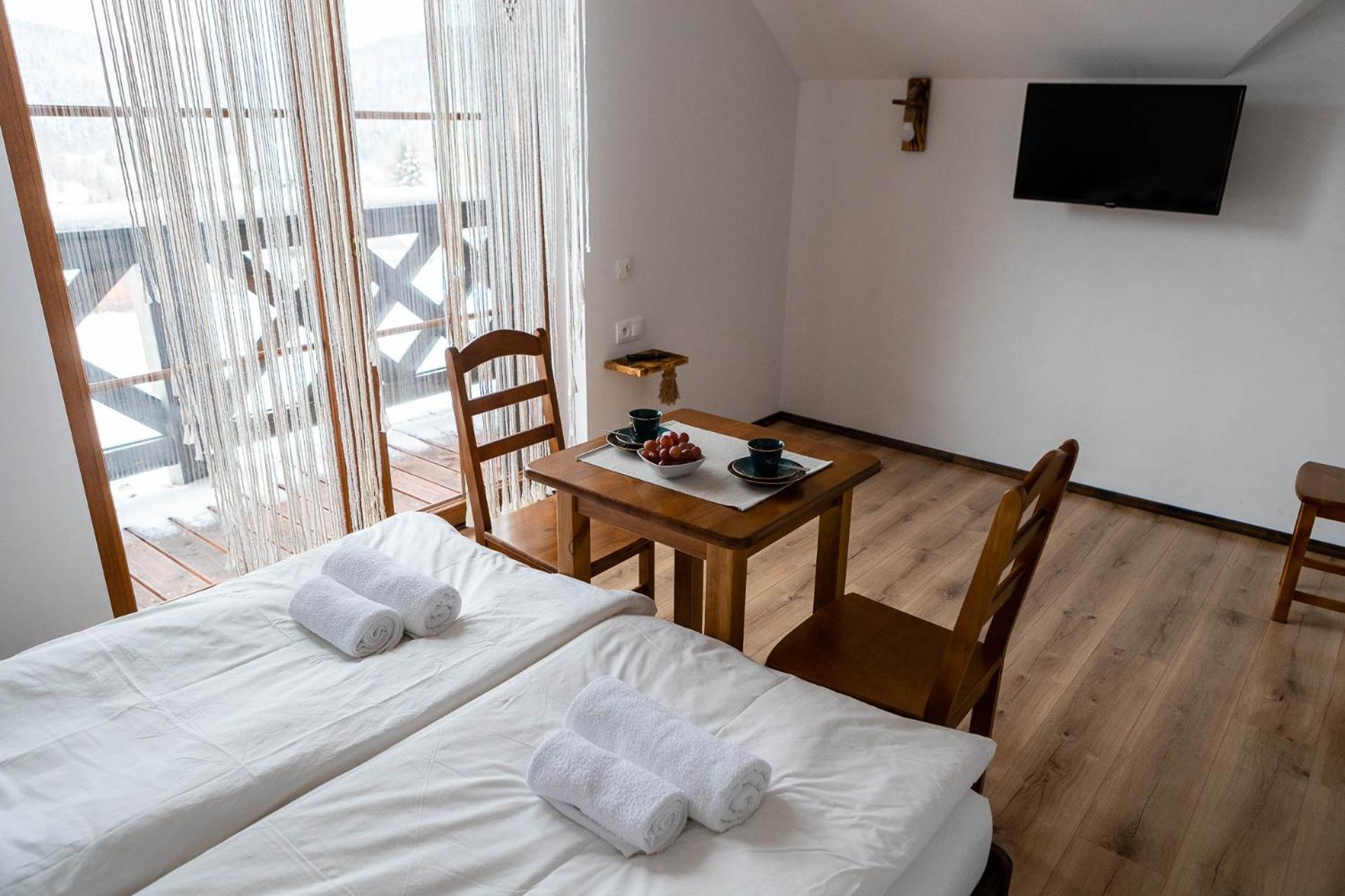 Double Room with Private Bathroom photo 1