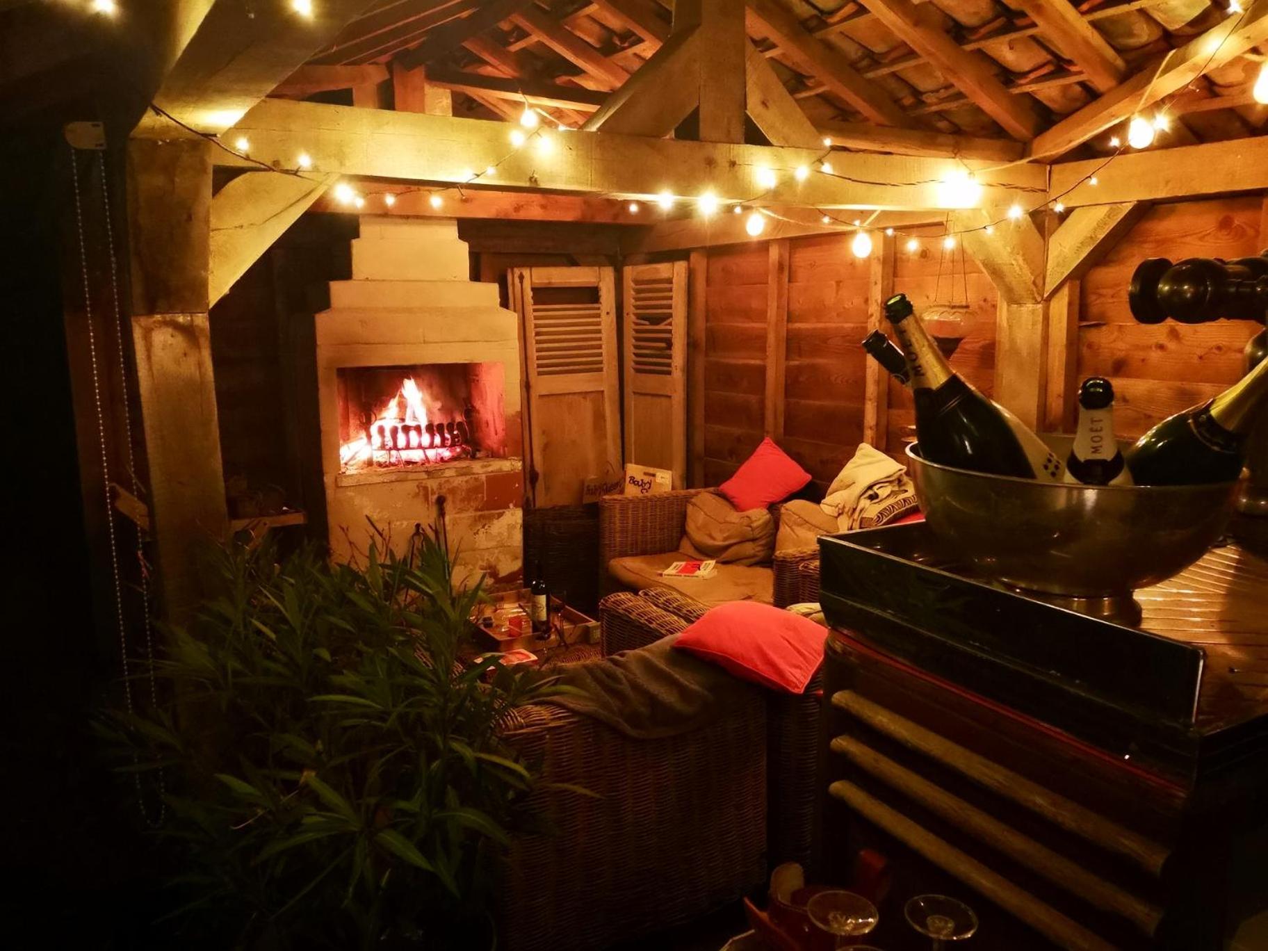 Deluxe King Room photo 2