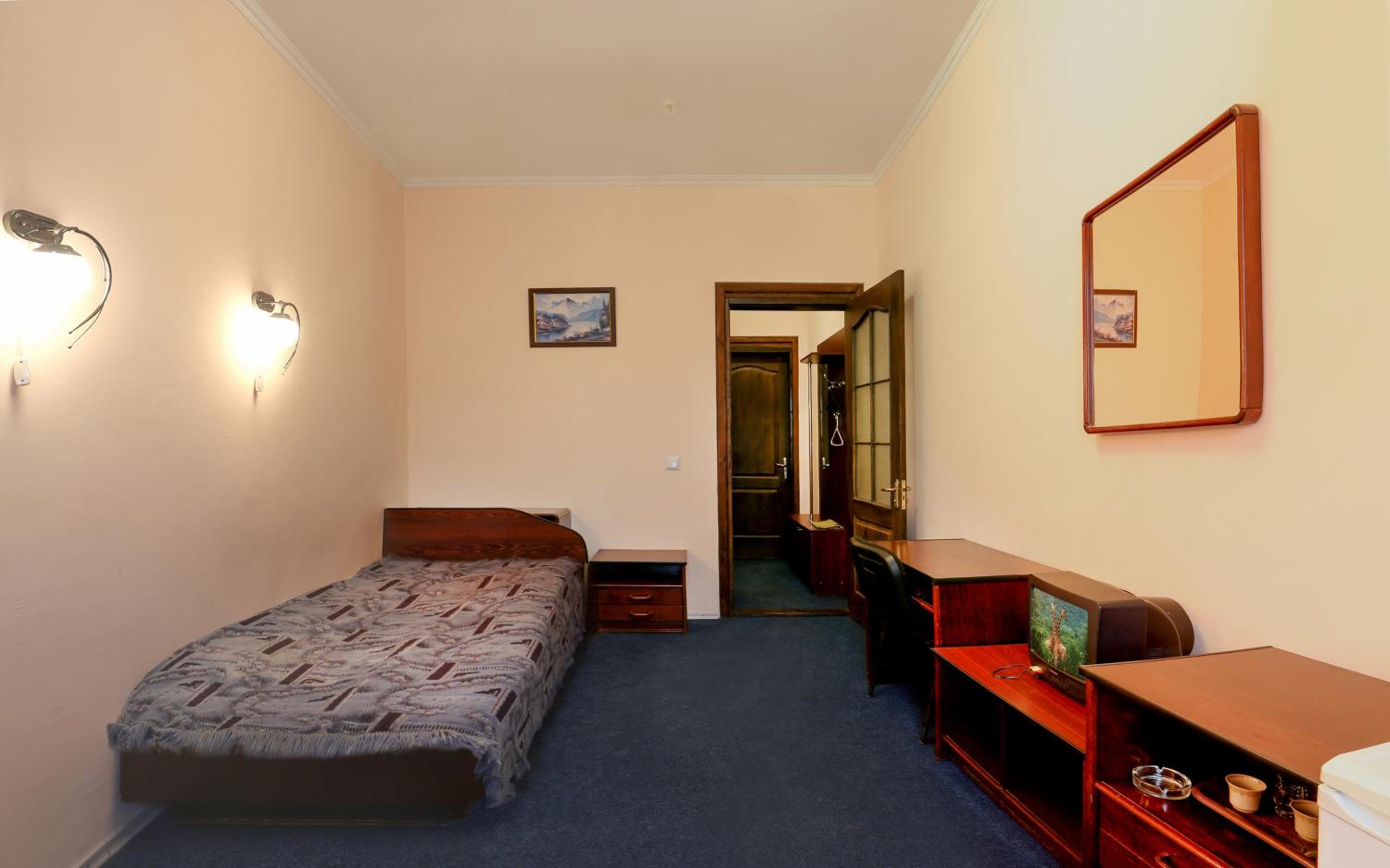Single Room photo 3