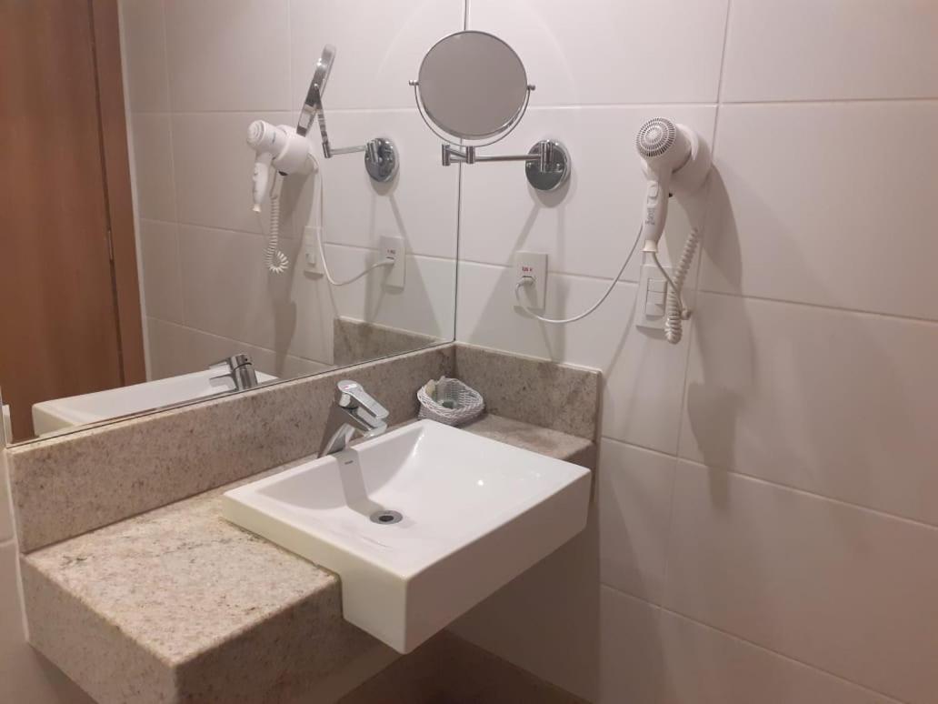 Suite with Spa Access photo 3