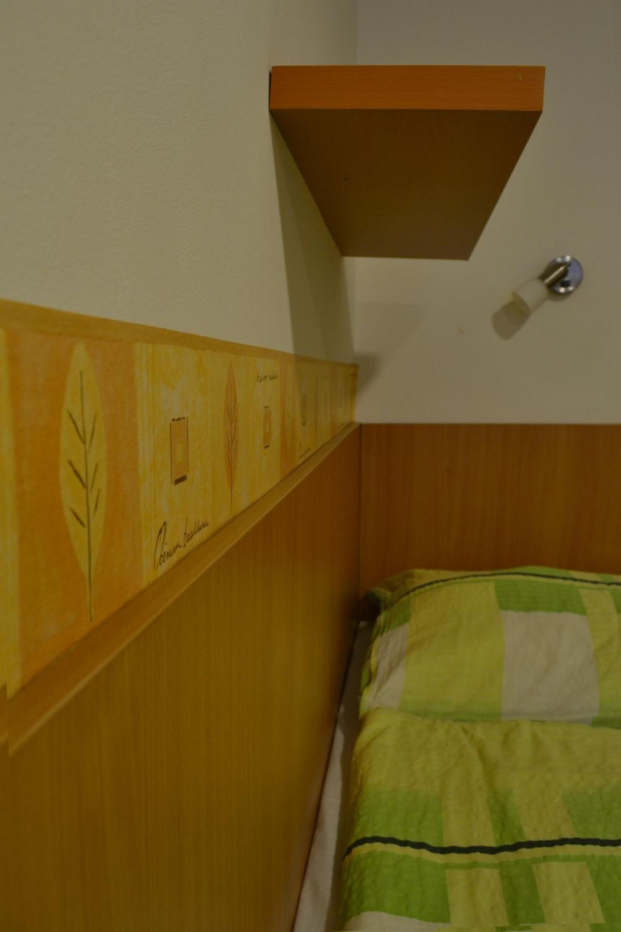 Triple Room with Private Bathroom - Photo 4