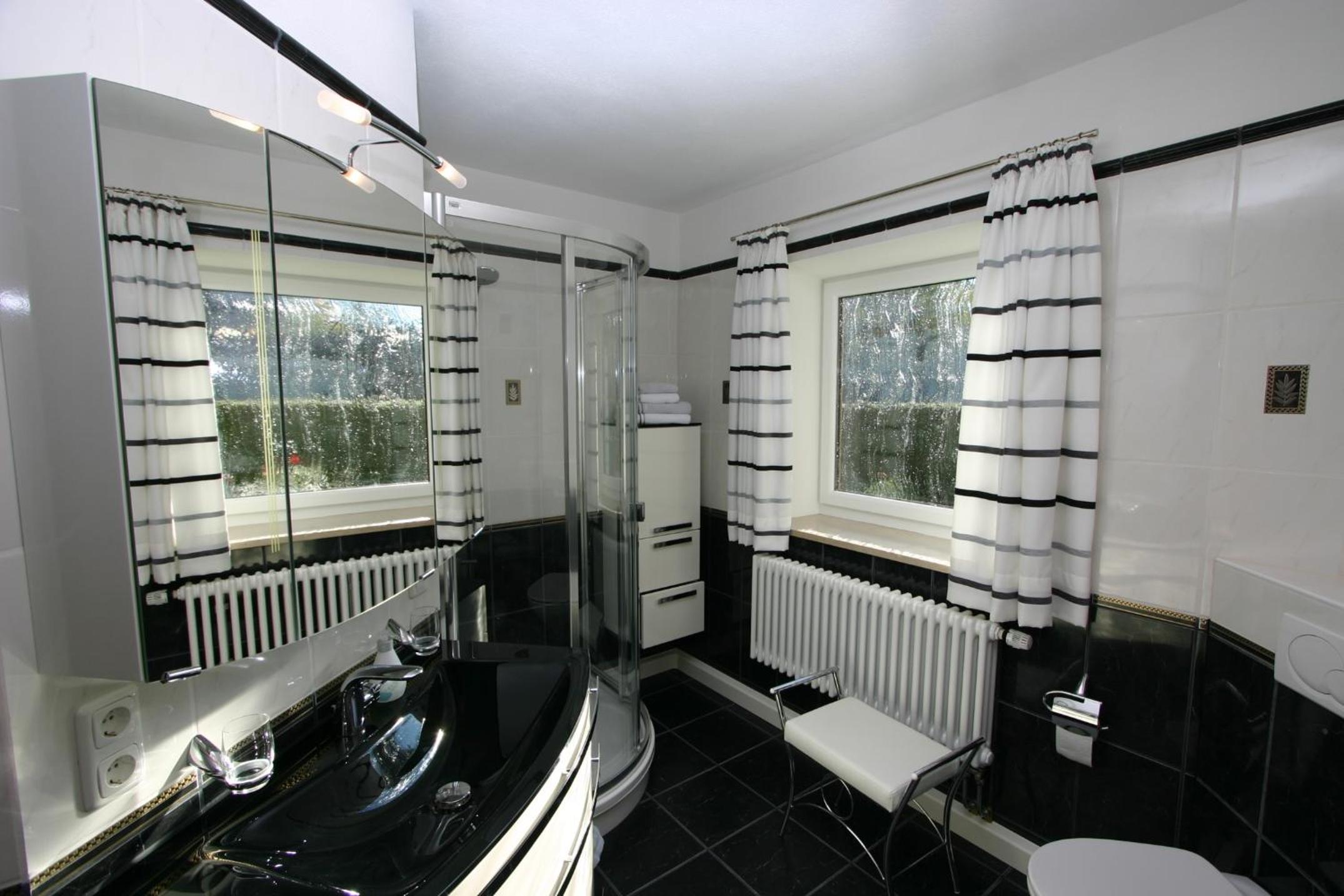 Apartment with Terrace photo 3