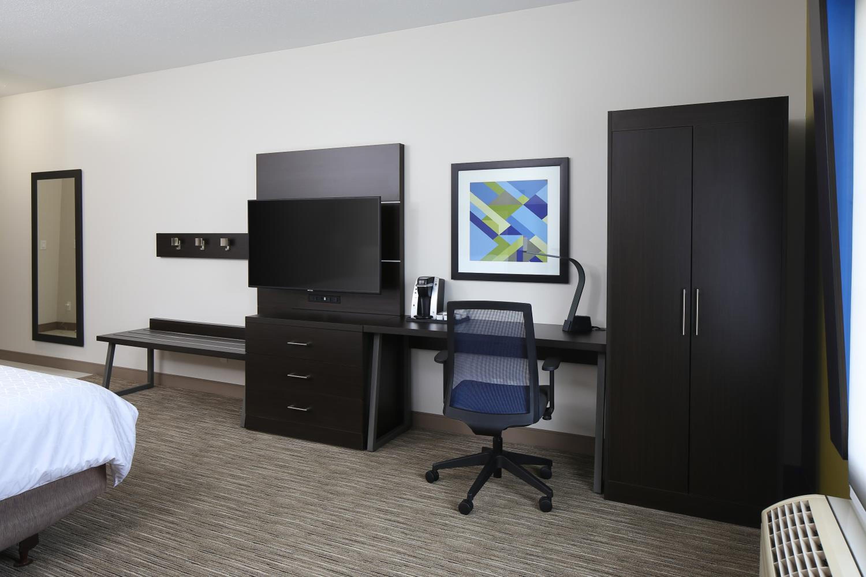 Standard King Room - Photo 1