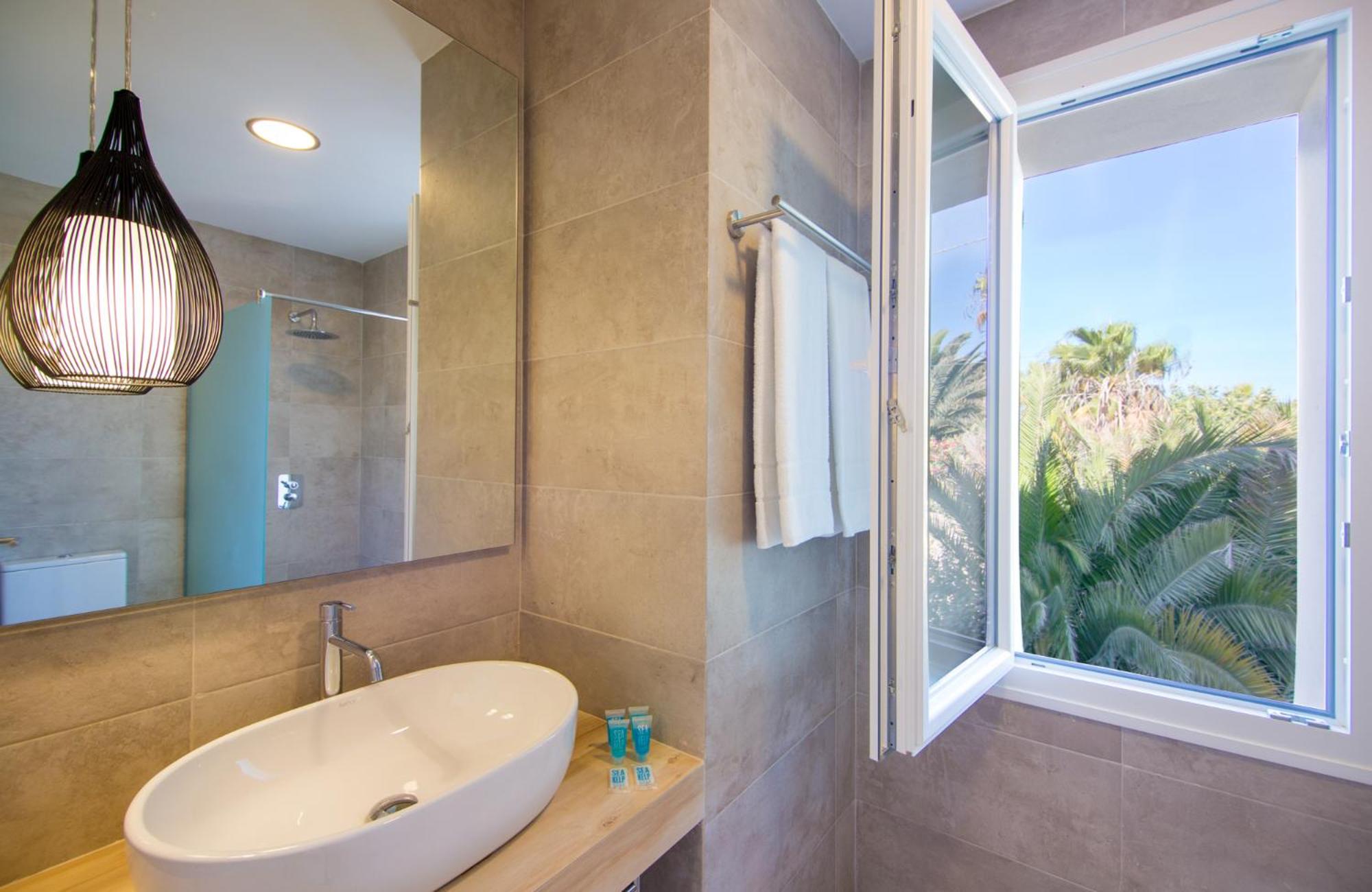 Double Room with Sea View photo 3