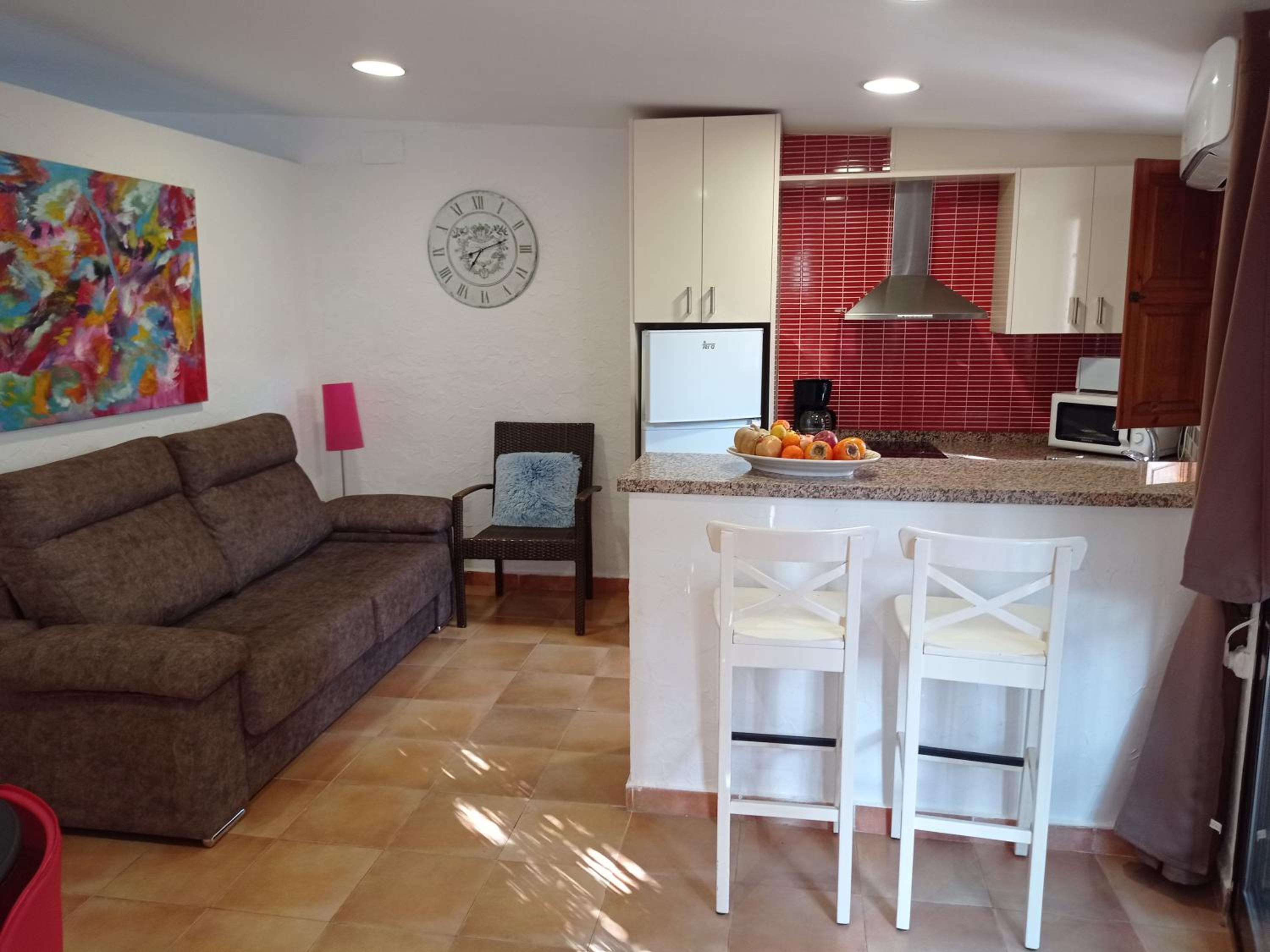 Apartment with Terrace - Photo 11