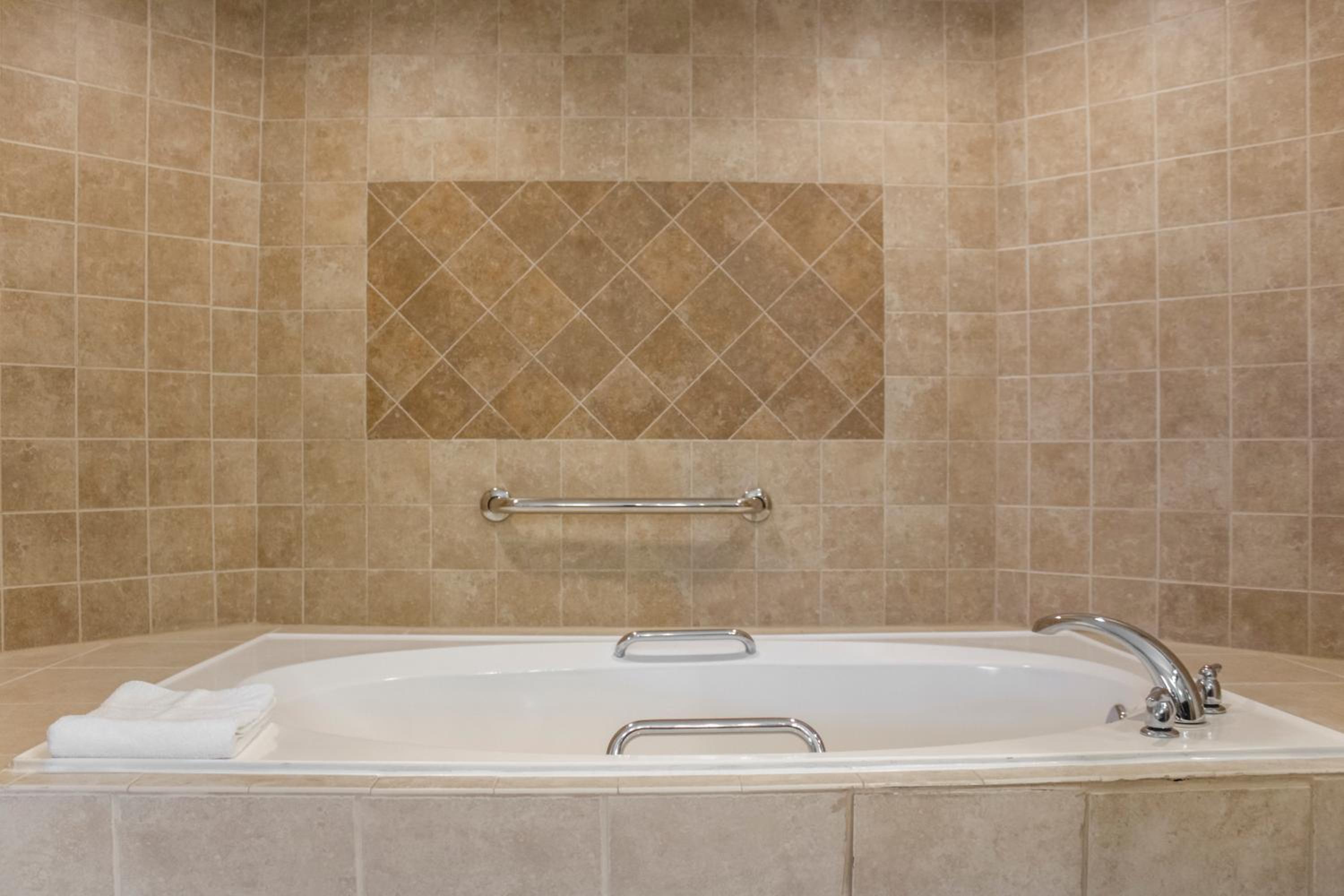 Two-Bedroom Suite - Photo 14