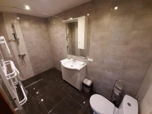 Large Double Room photo 2