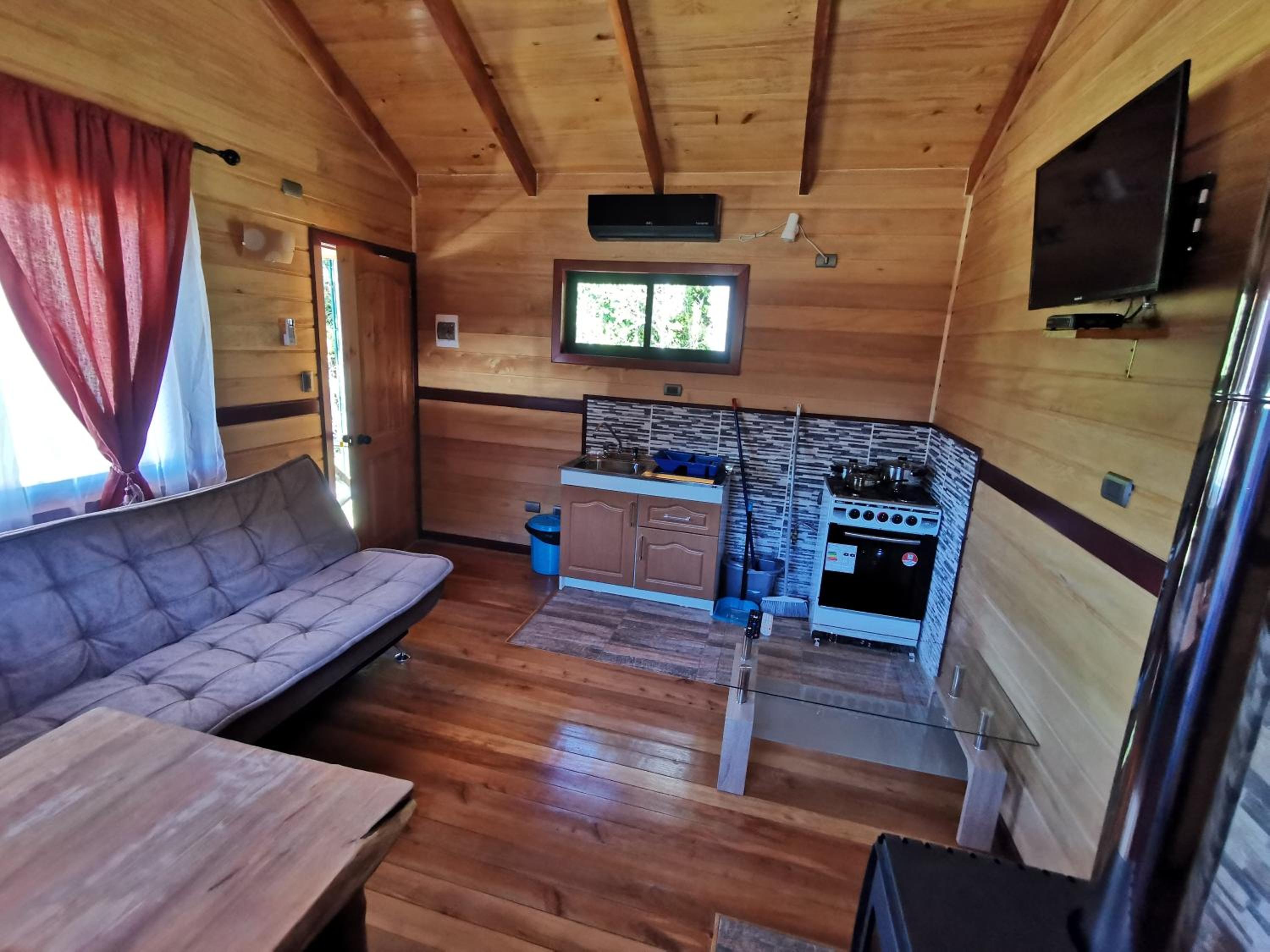 One-Bedroom House photo 3