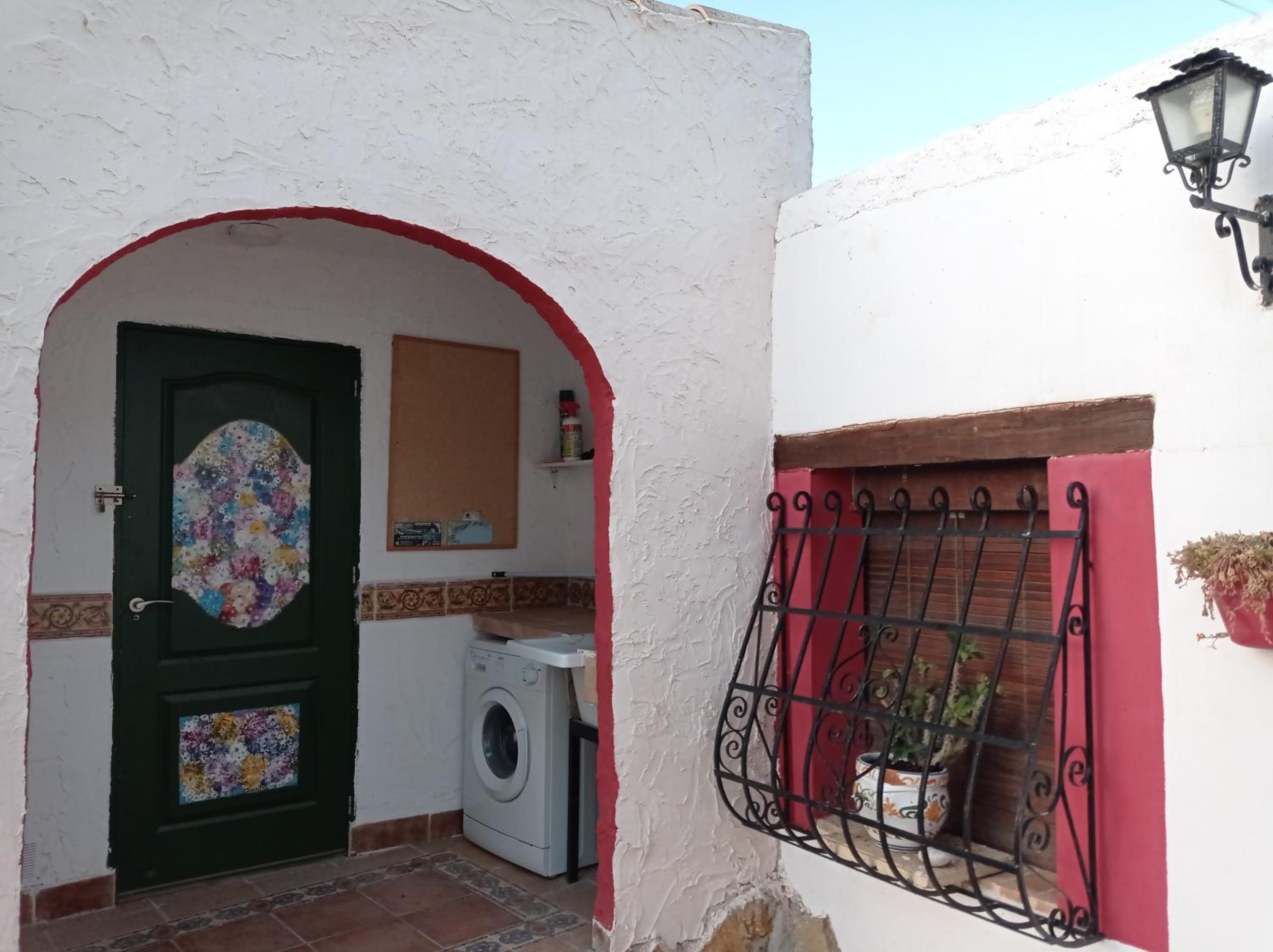 Apartment with Terrace - Photo 8